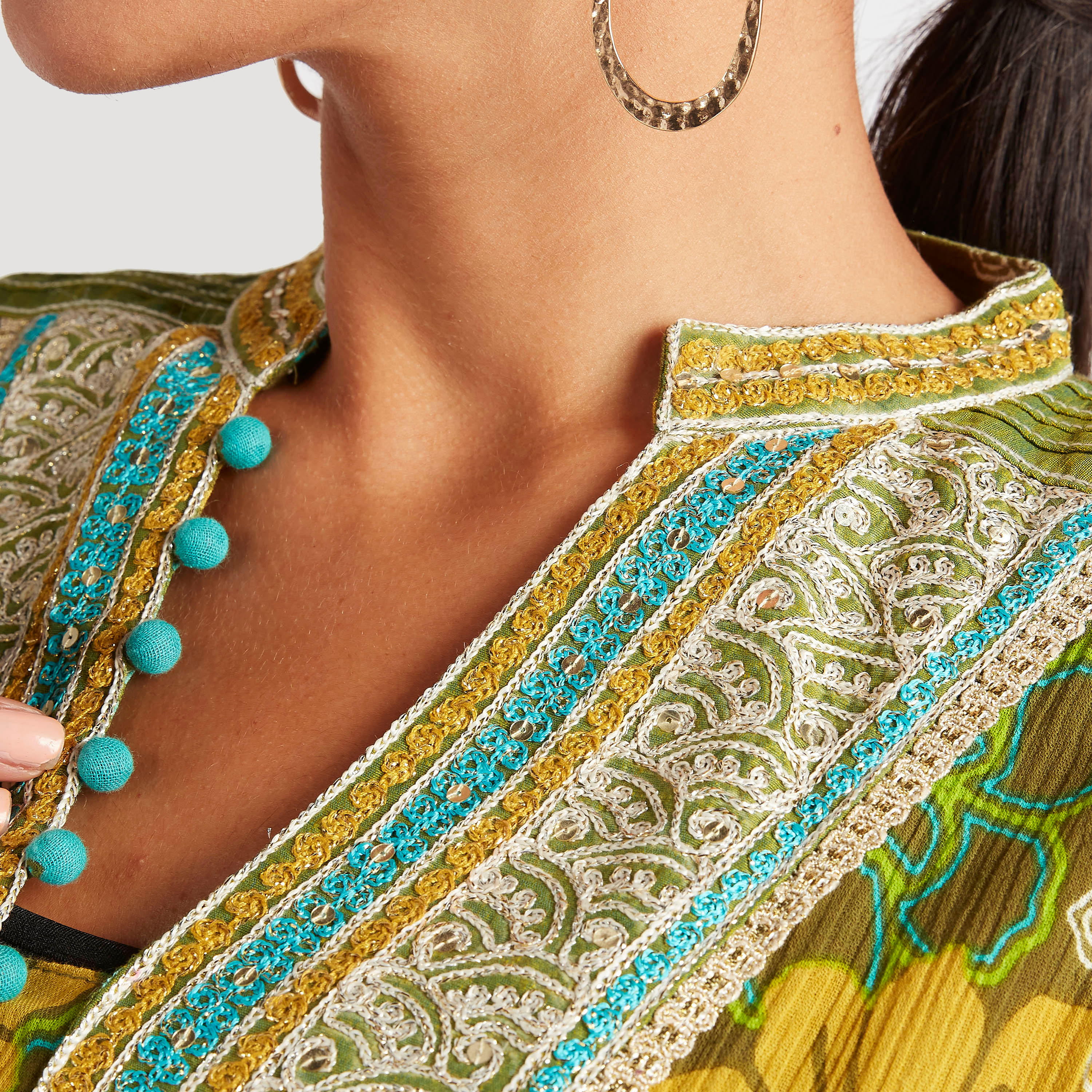 جلابية إيه لاين وتفاصيل مطرزة من عبايات-women-arabicclothing-abayas-image-5