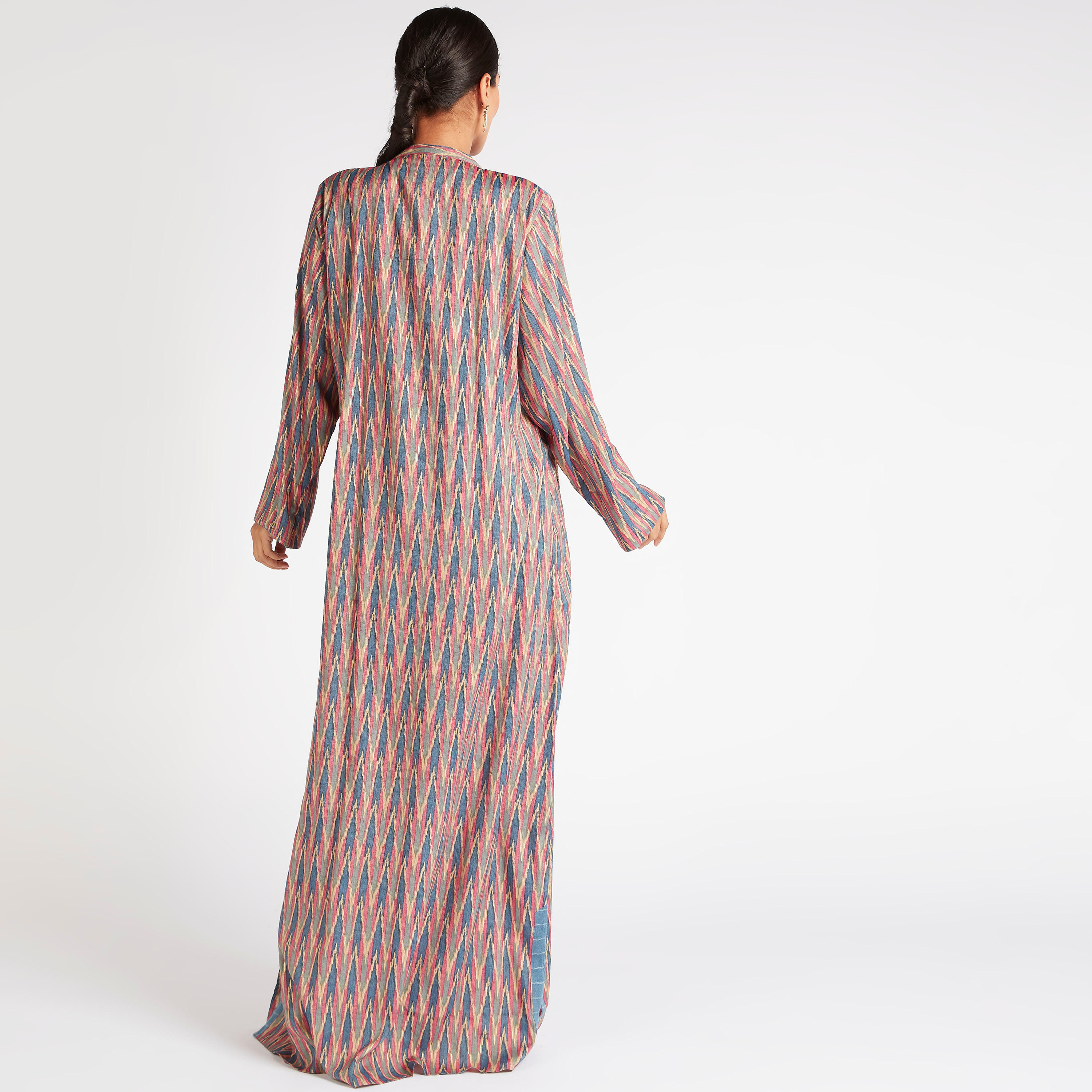 جلابية إيه لاين وتفاصيل مطرزة وطبعات من عبايات-women-arabicclothing-abayas-image-4