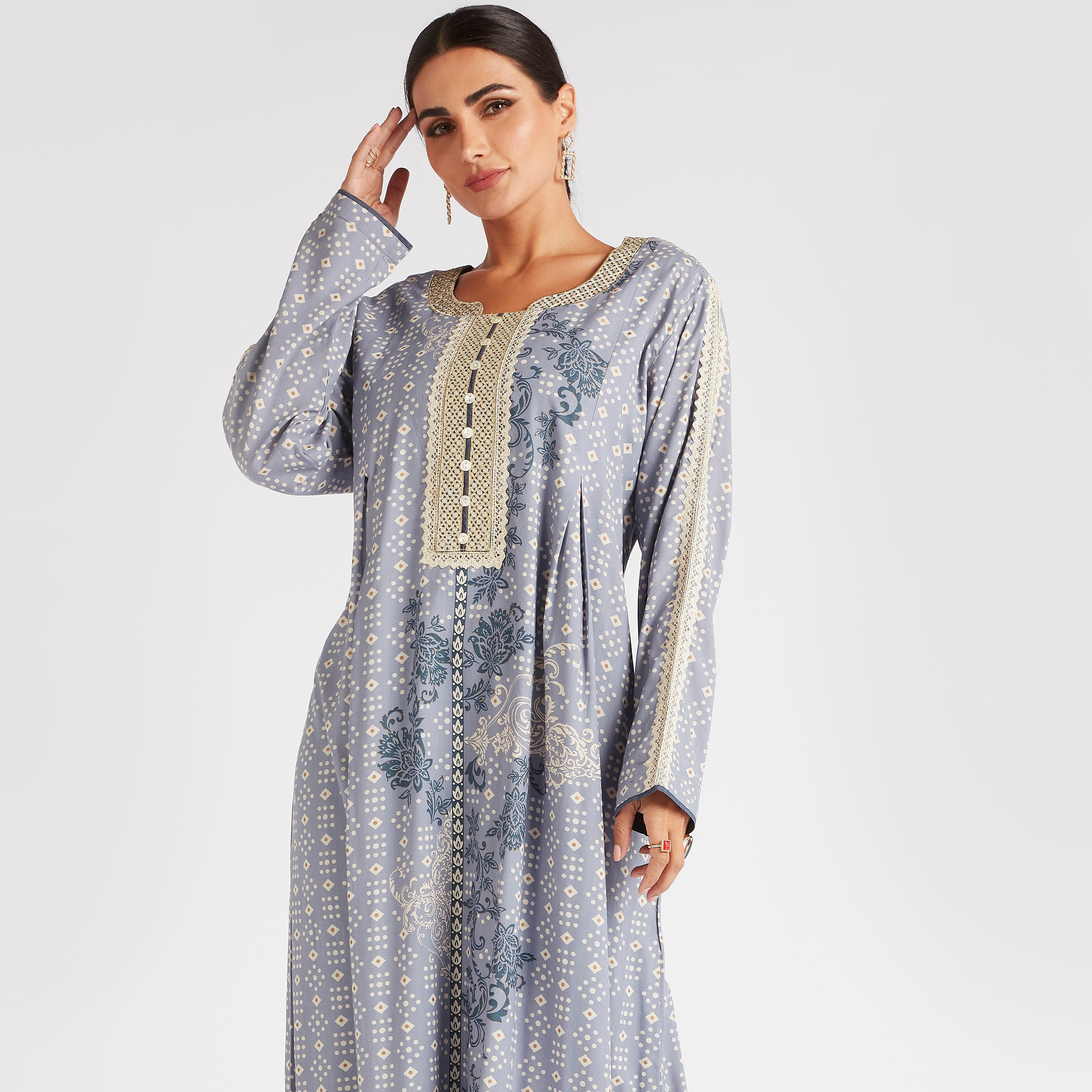 جلابية إيه لاين وتفاصيل مطرزة وكسرات من عبايات-women-arabicclothing-abayas-image-5