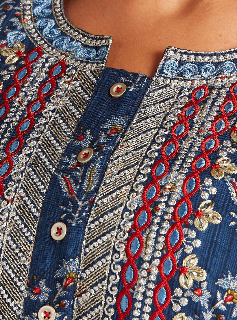 بلوزة بطبعات أزهار وياقة مطرزة بأكمام طويلة-women-arabicclothing-abayas-image-3