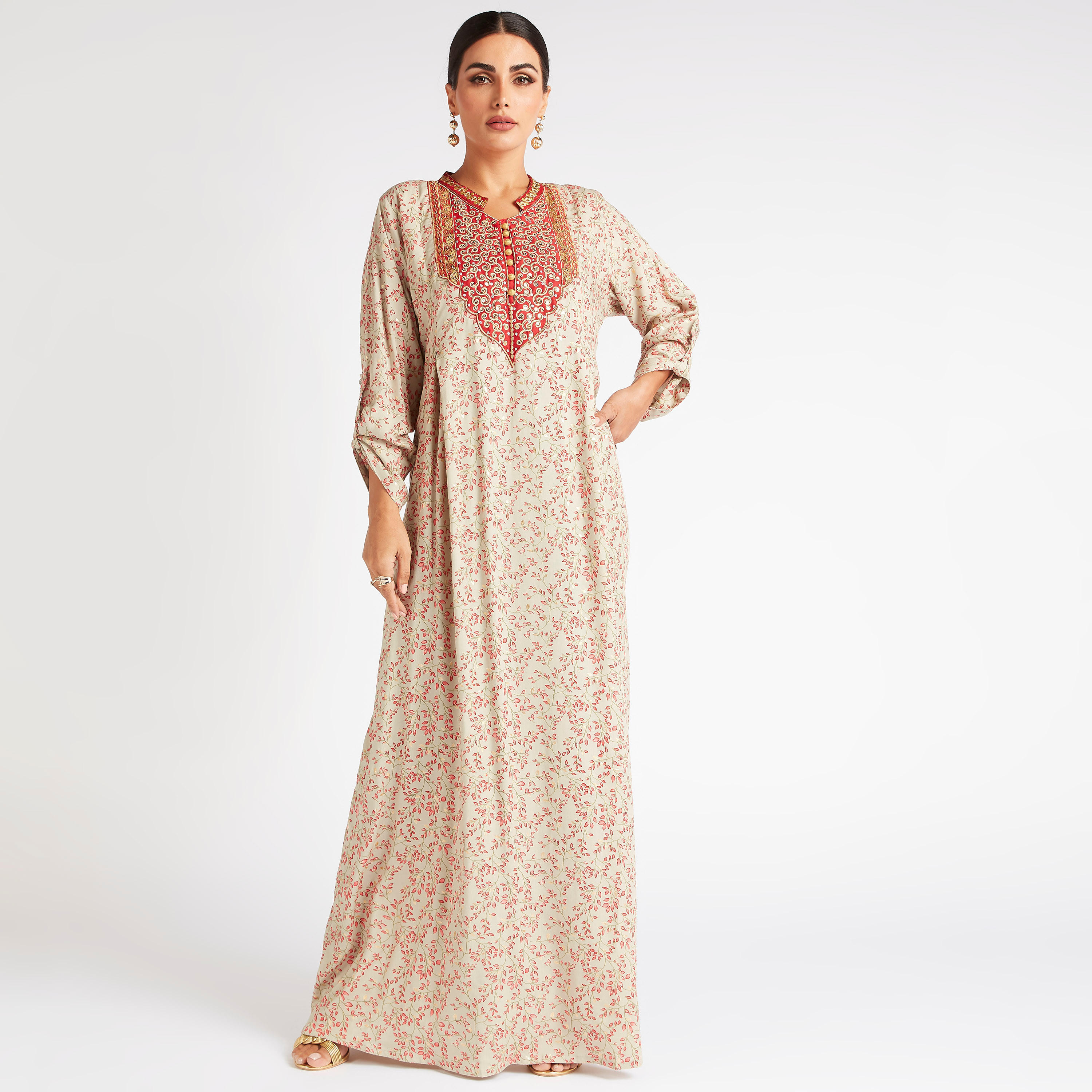 جلابية بطبعاتوتفاصيل مطرزة-women-arabicclothing-abayas-image-2
