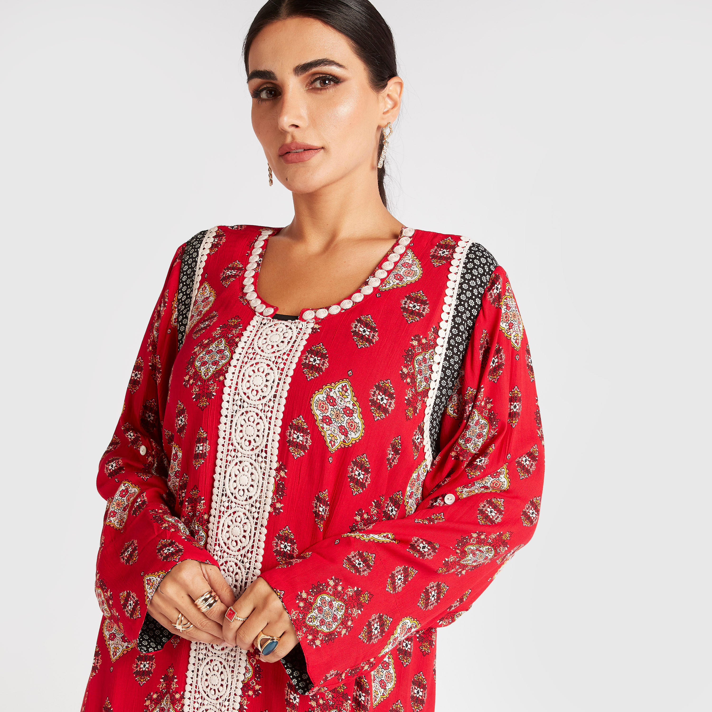 جلابية بنقشات زهوز وأطراف مكشكشة-women-arabicclothing-abayas-image-2