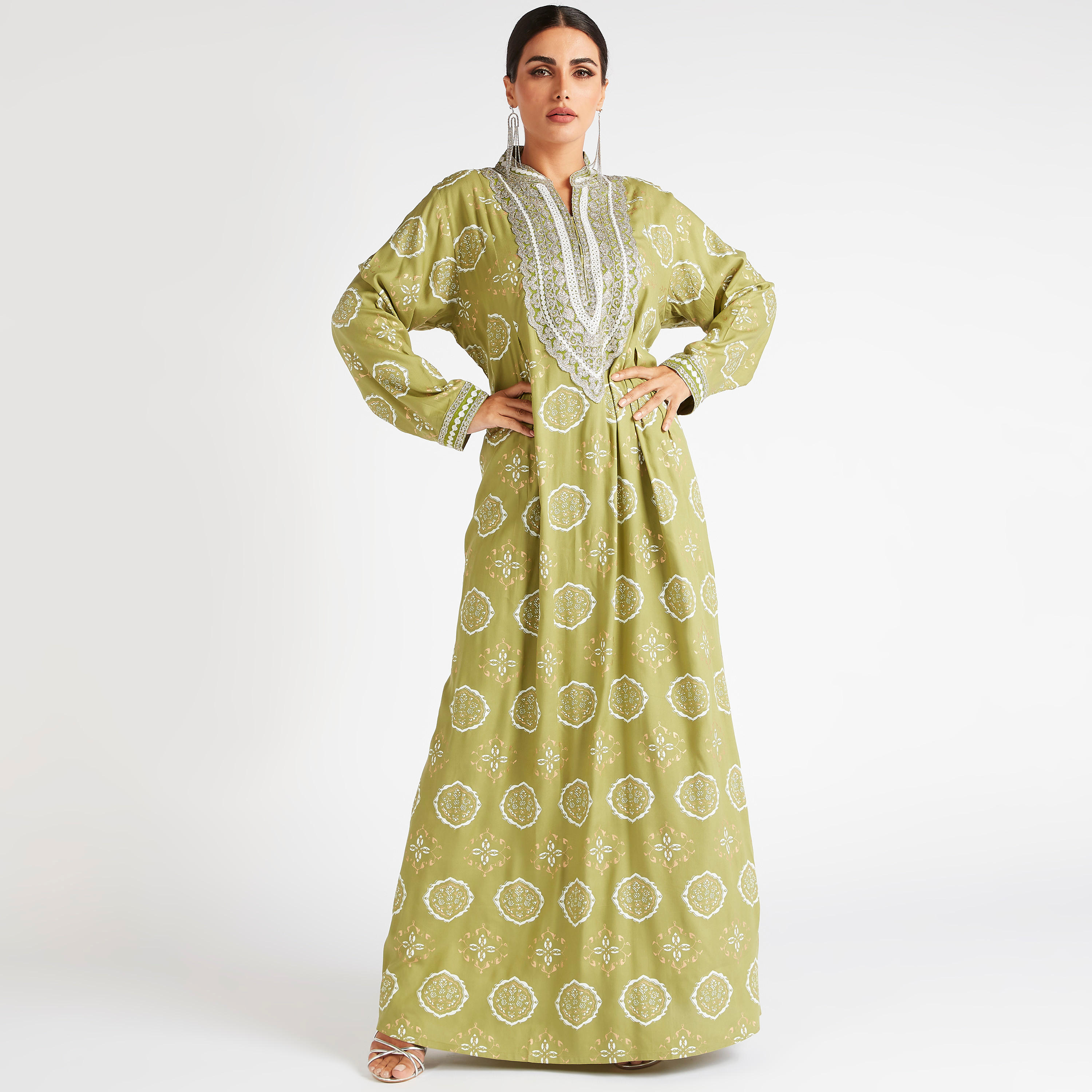 جلابية منقوشة بياقة مطرزة-women-arabicclothing-abayas-image-6