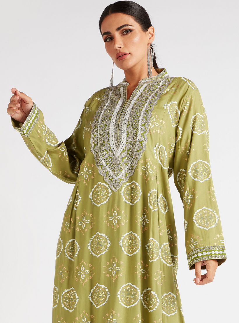 جلابية منقوشة بياقة مطرزة-women-arabicclothing-abayas-image-3