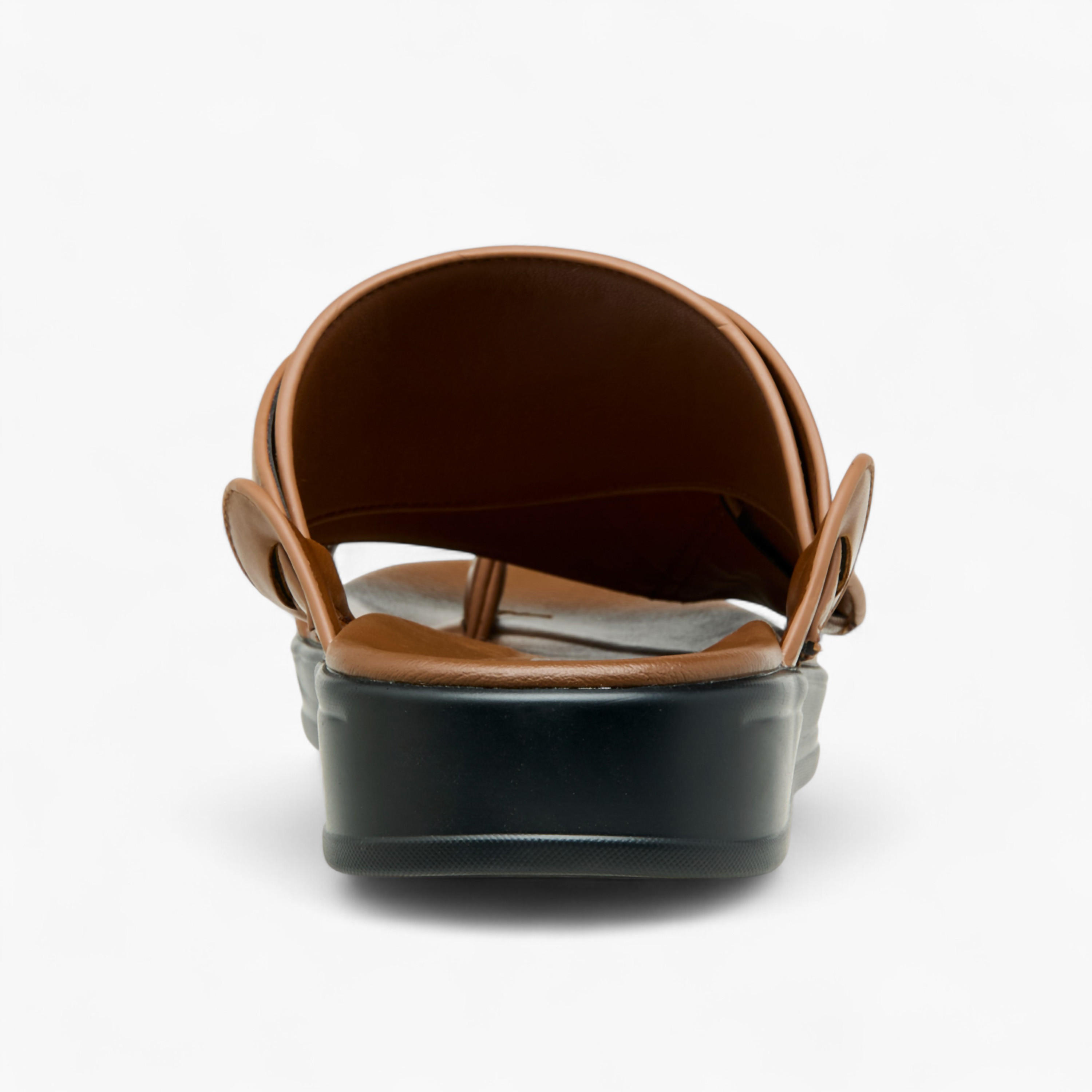 صندل عربي سهل الارتداء بارز الملمس بإصبع من إل أو إل من شو إكسبريس-men-shoes-sandals-image-5