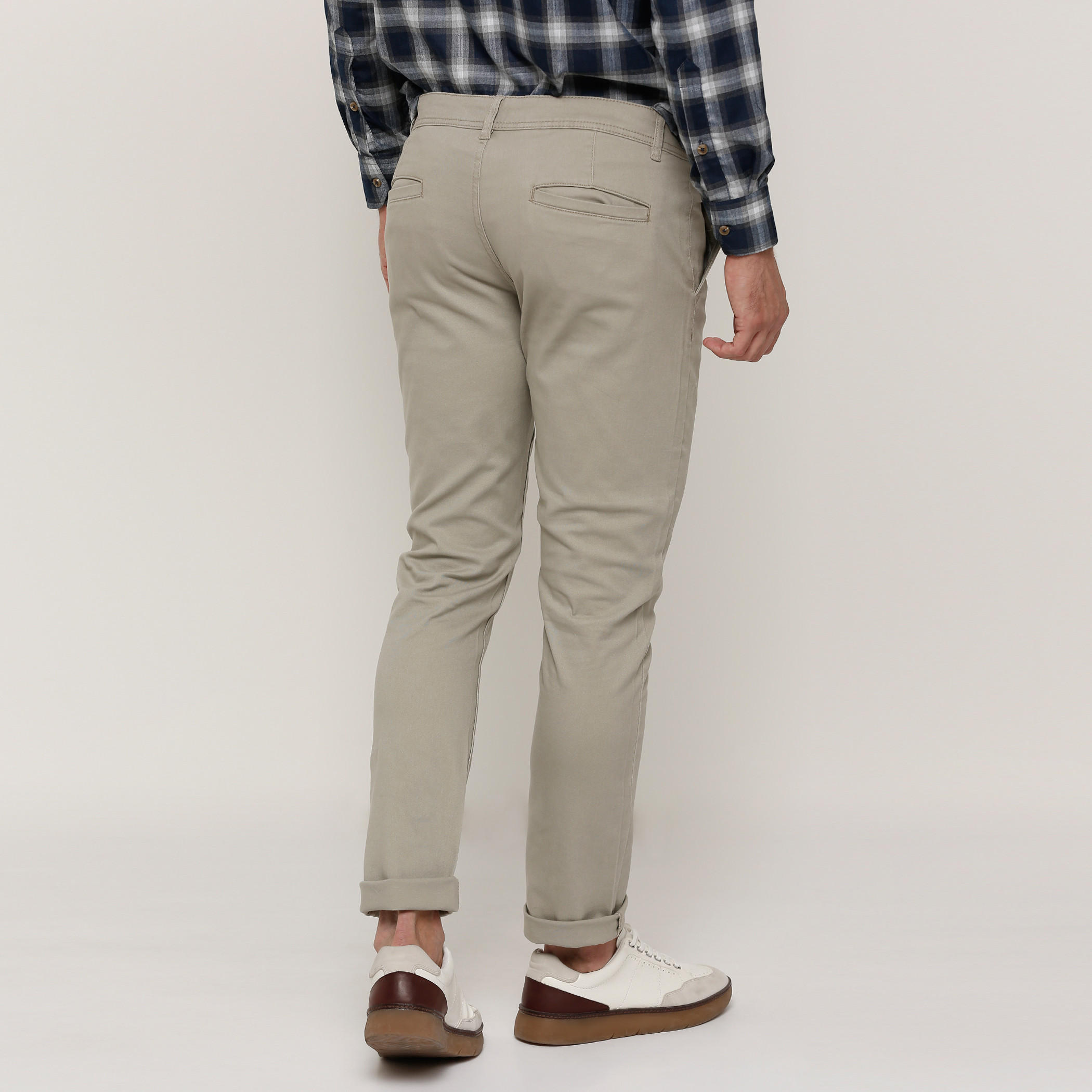 بنطال طويل بأزرار وجيوب-men-clothing-bottoms-trousersandchinos-trousers-image-4