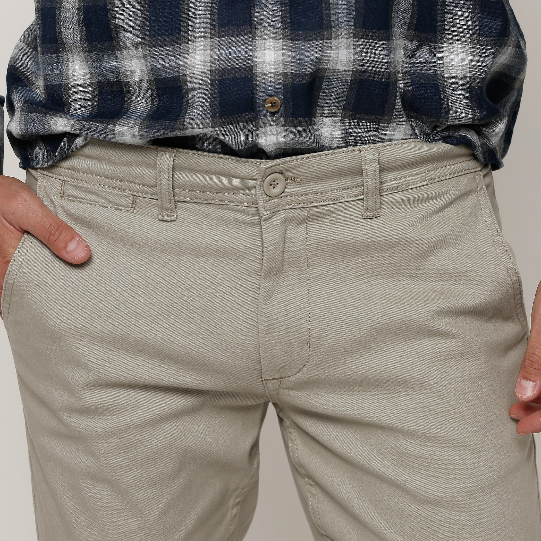 بنطال طويل بأزرار وجيوب-men-clothing-bottoms-trousersandchinos-trousers-image-2