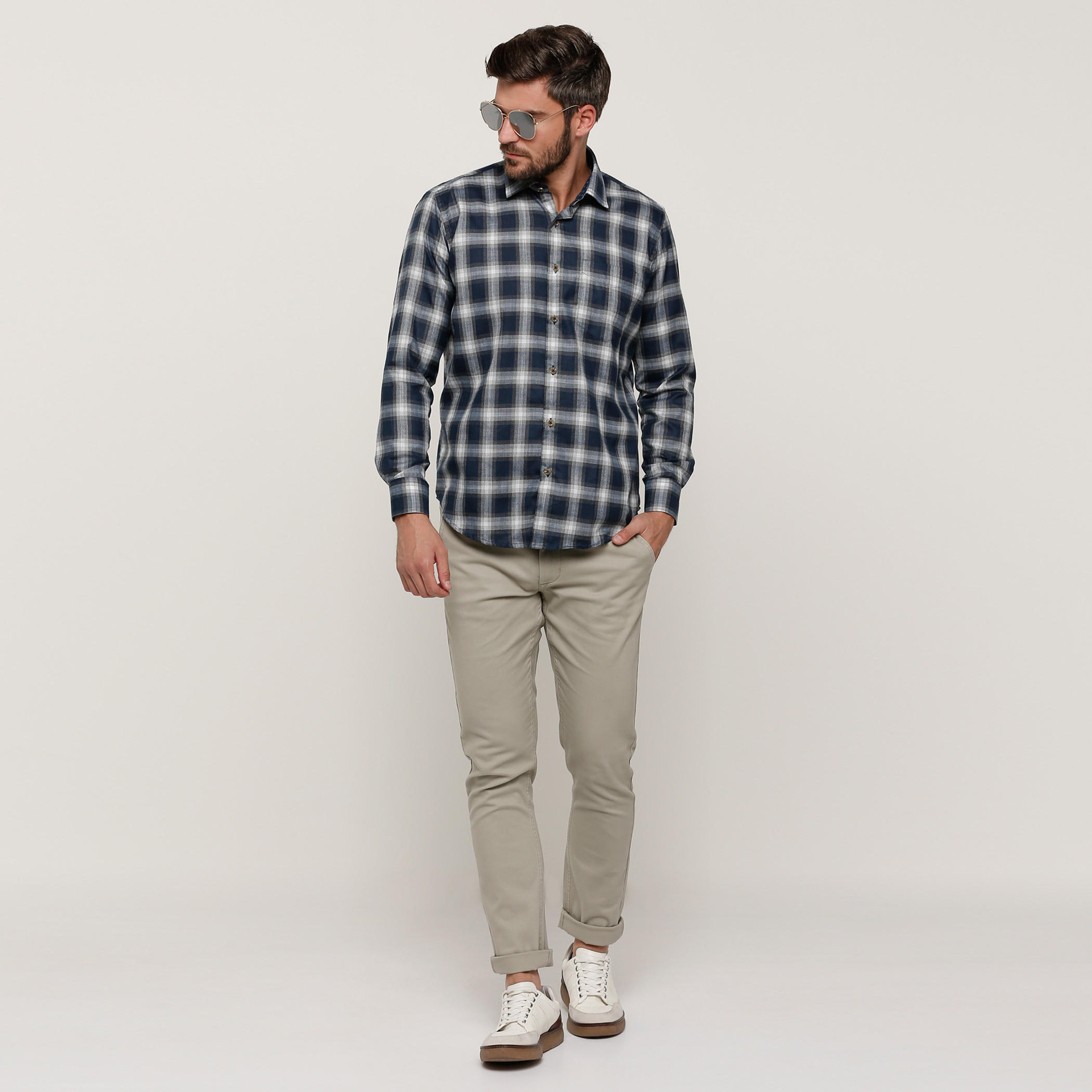 بنطال طويل بأزرار وجيوب-men-clothing-bottoms-trousersandchinos-trousers-image-1