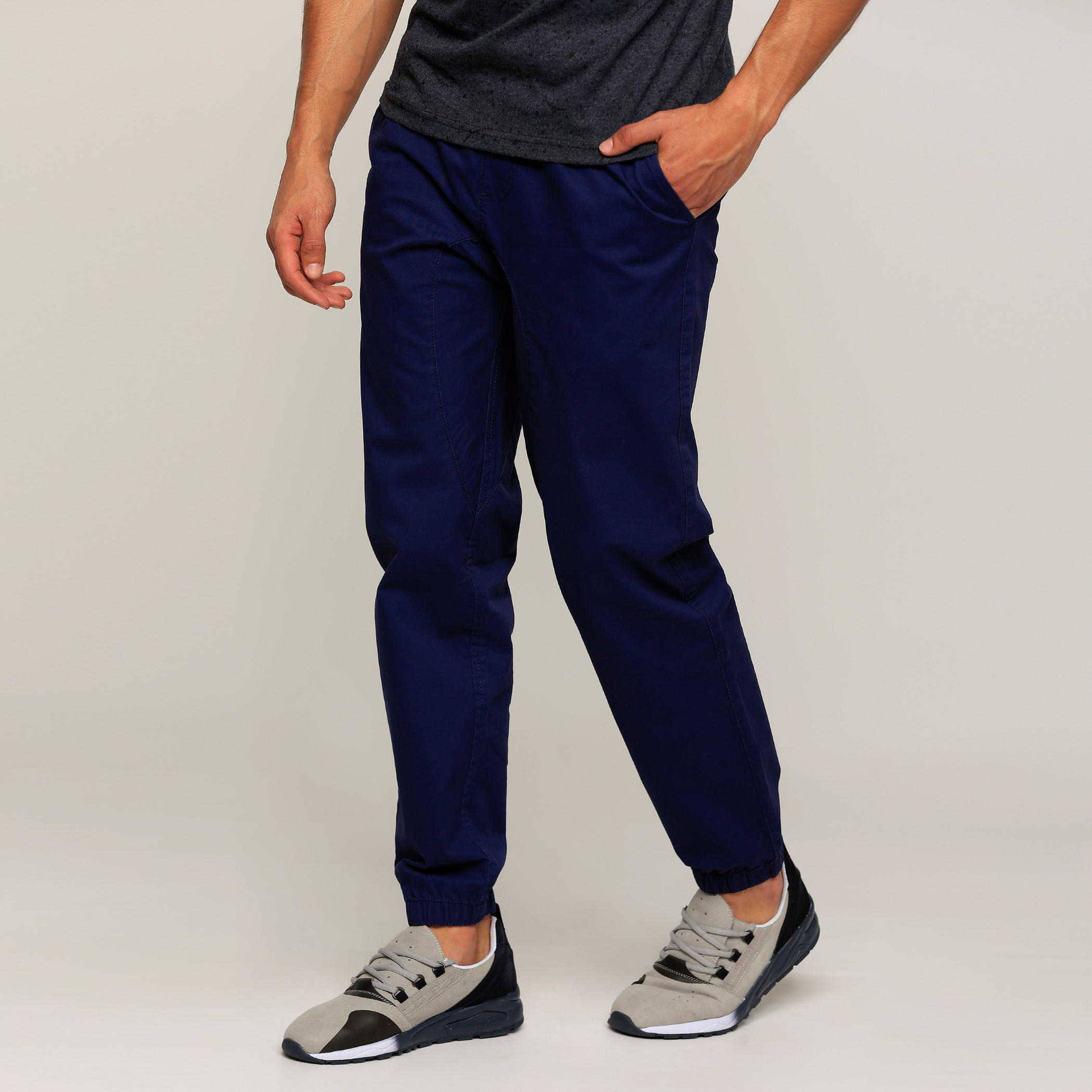 بنطال رياضي طويل بجيوب-men-clothing-bottoms-trousersandchinos-trousers-image-3