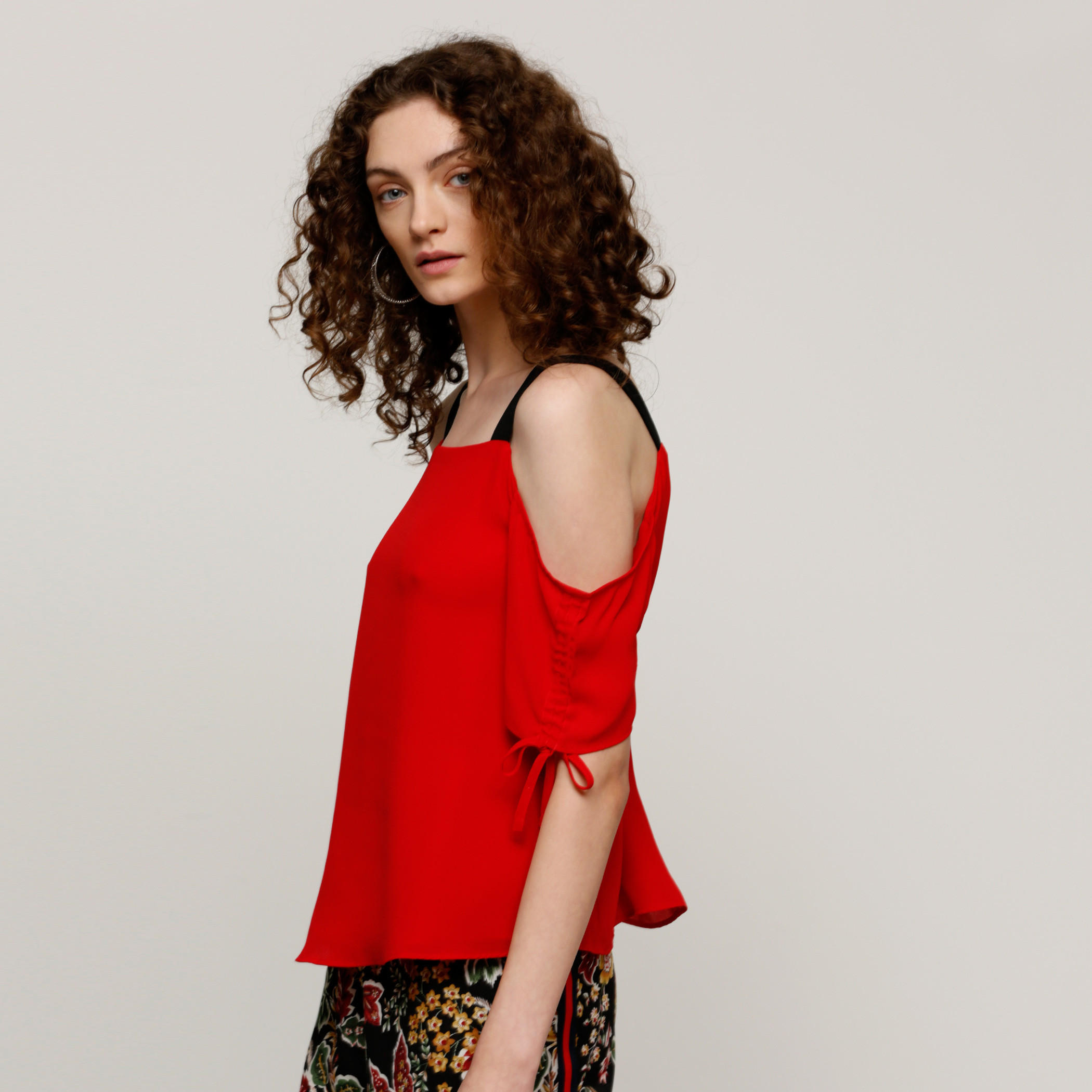 بلوزة بأكتاف مكشوفة ورباط مع مشبك إغلاق ناعم-women-clothing-shirtsandblouses-blouses-image-3
