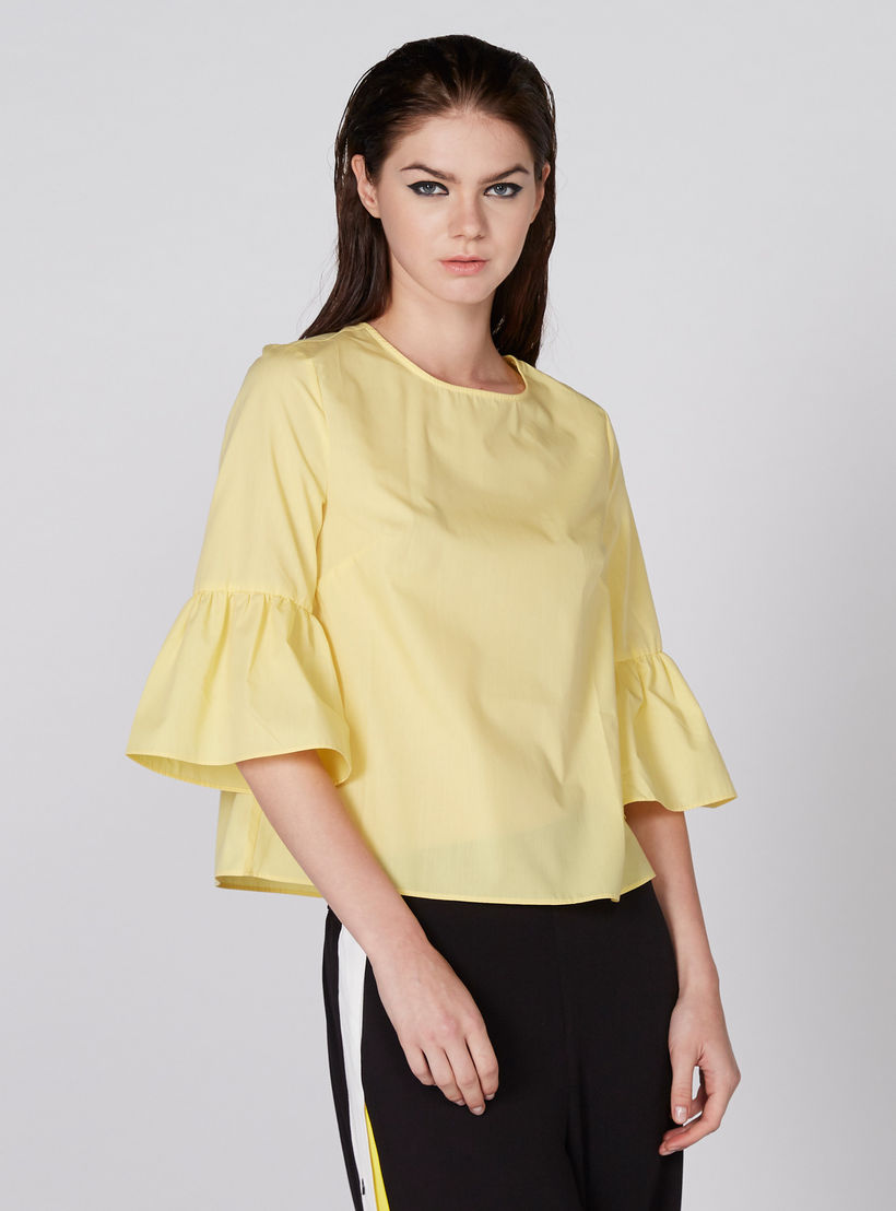 بلوزة بياقة مستديرة وأكمام 3/4 مع تفاصيل كشكش-women-clothing-shirtsandblouses-blouses-image-1