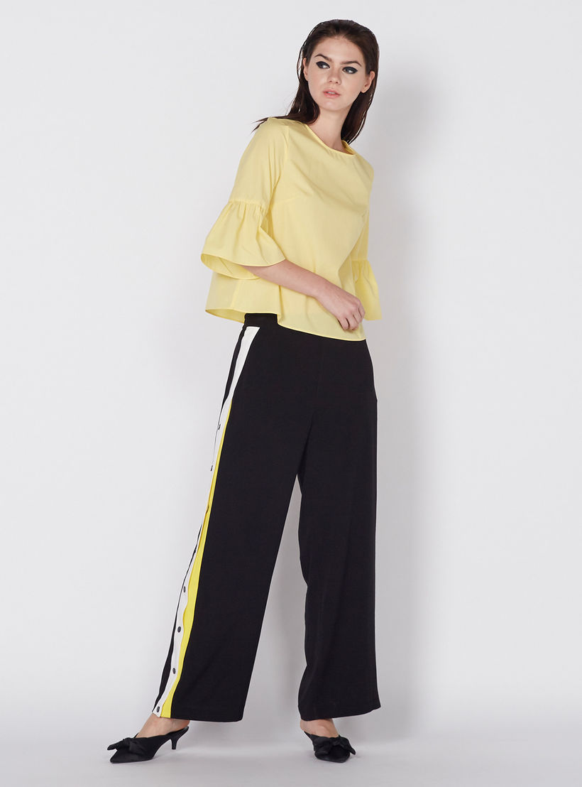 بلوزة بياقة مستديرة وأكمام 3/4 مع تفاصيل كشكش-women-clothing-shirtsandblouses-blouses-image-2