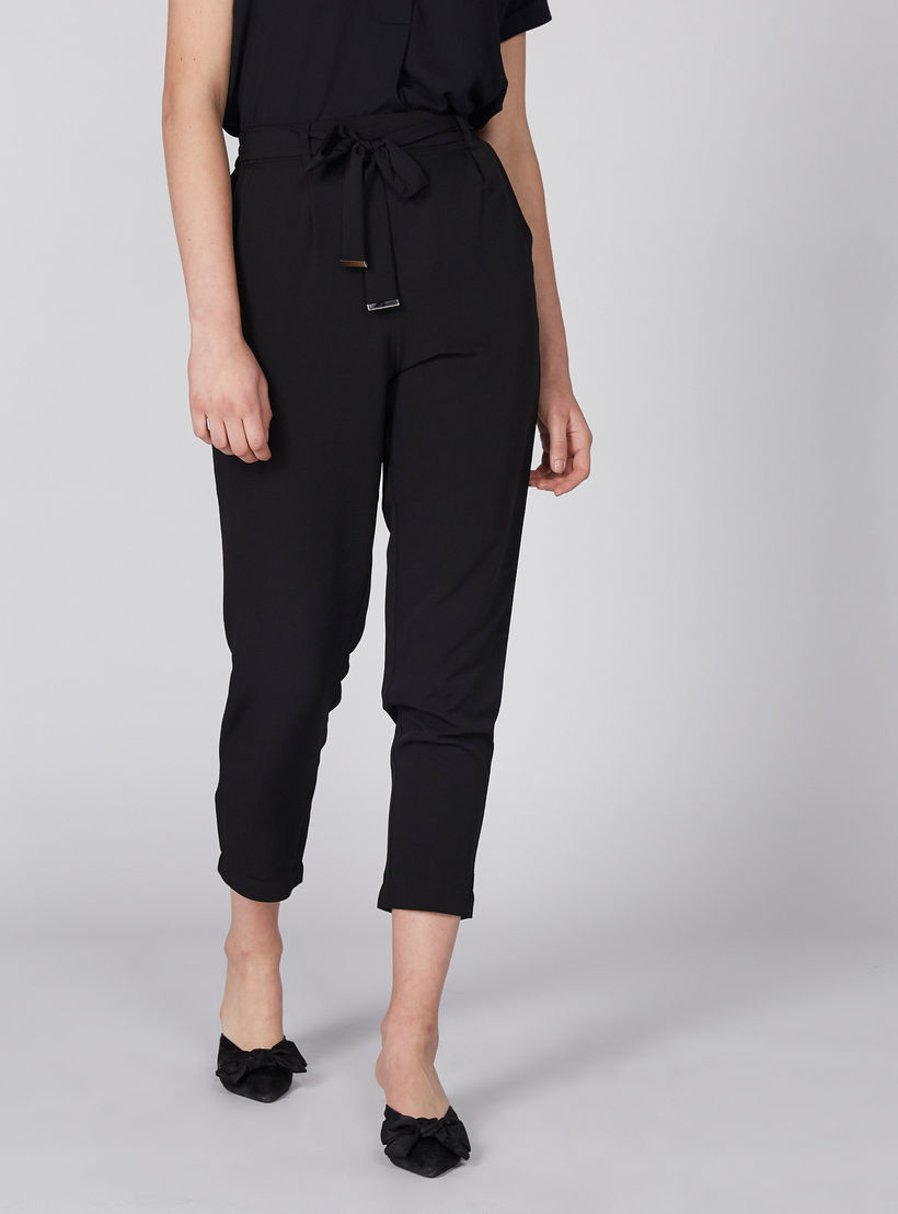 بنطال قصير برباط إغلاق وجيوب-women-clothing-bottoms-trousers-image-1