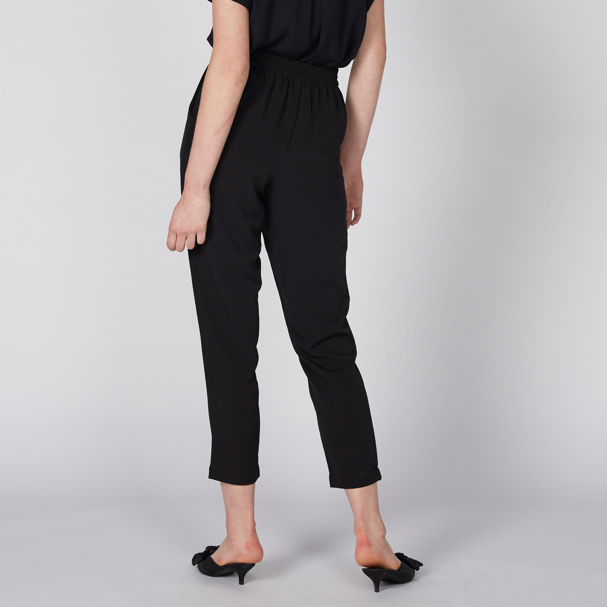 بنطال قصير برباط إغلاق وجيوب-women-clothing-bottoms-trousers-image-5