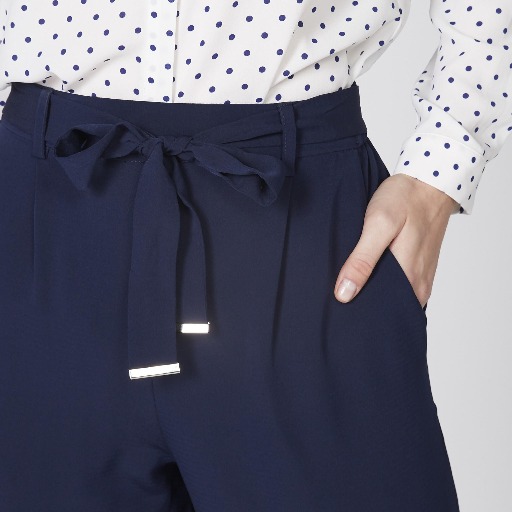 بنطال طويل برباط وجيوب-women-clothing-bottoms-trousers-image-3