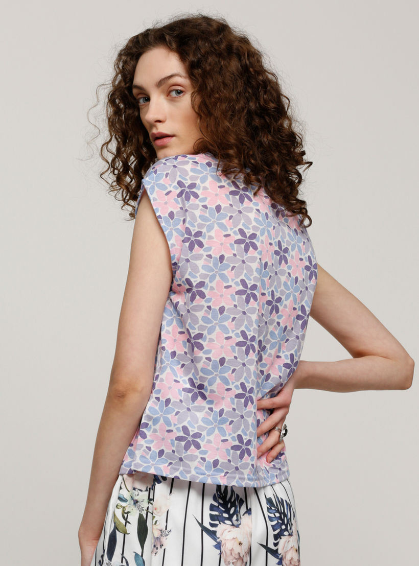 بلوزة بياقة مستديرة وطبعات-women-clothing-tshirts-image-4