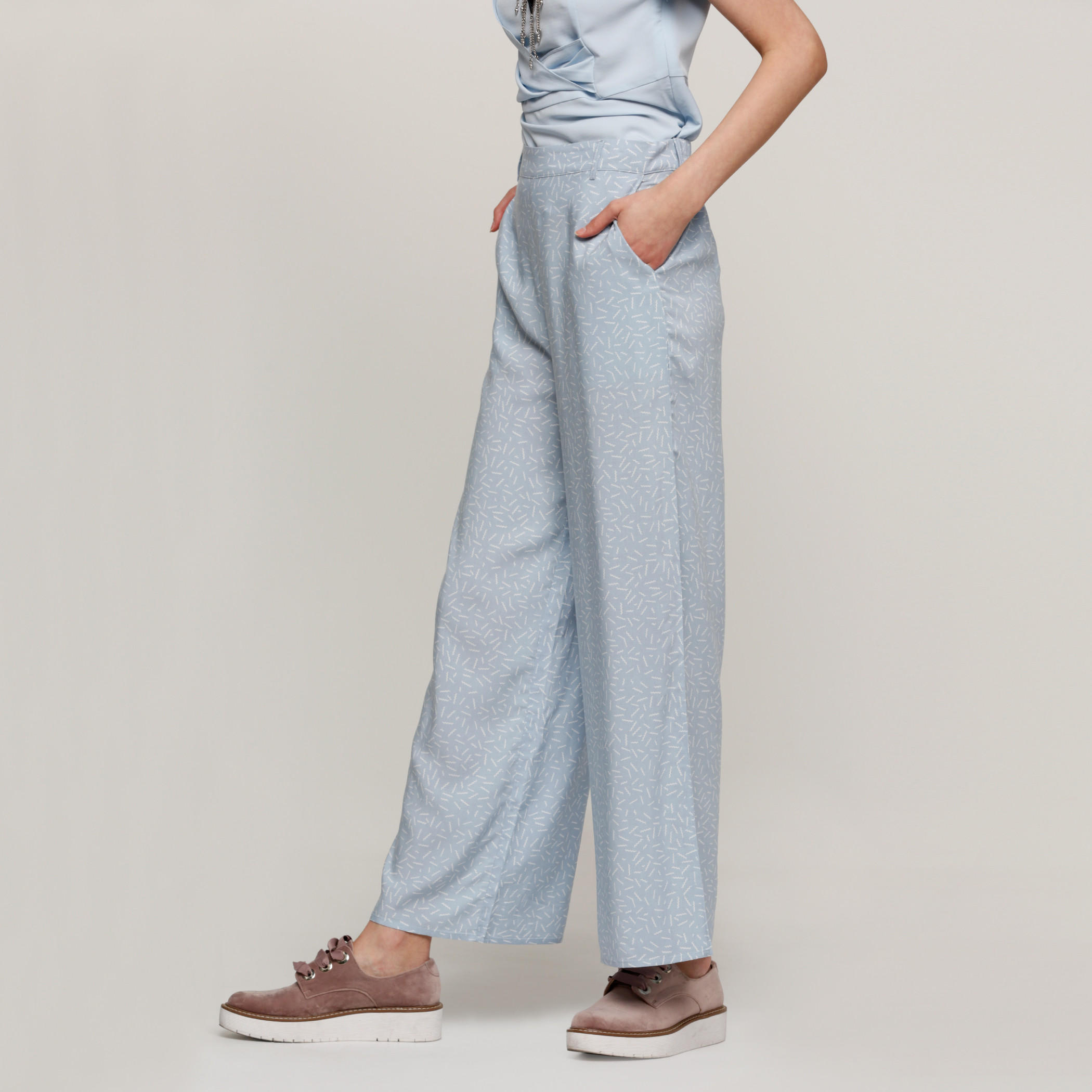 بنطال بالازو طويل بخصر مطّاطي وطبعات-women-clothing-bottoms-trousers-image-3