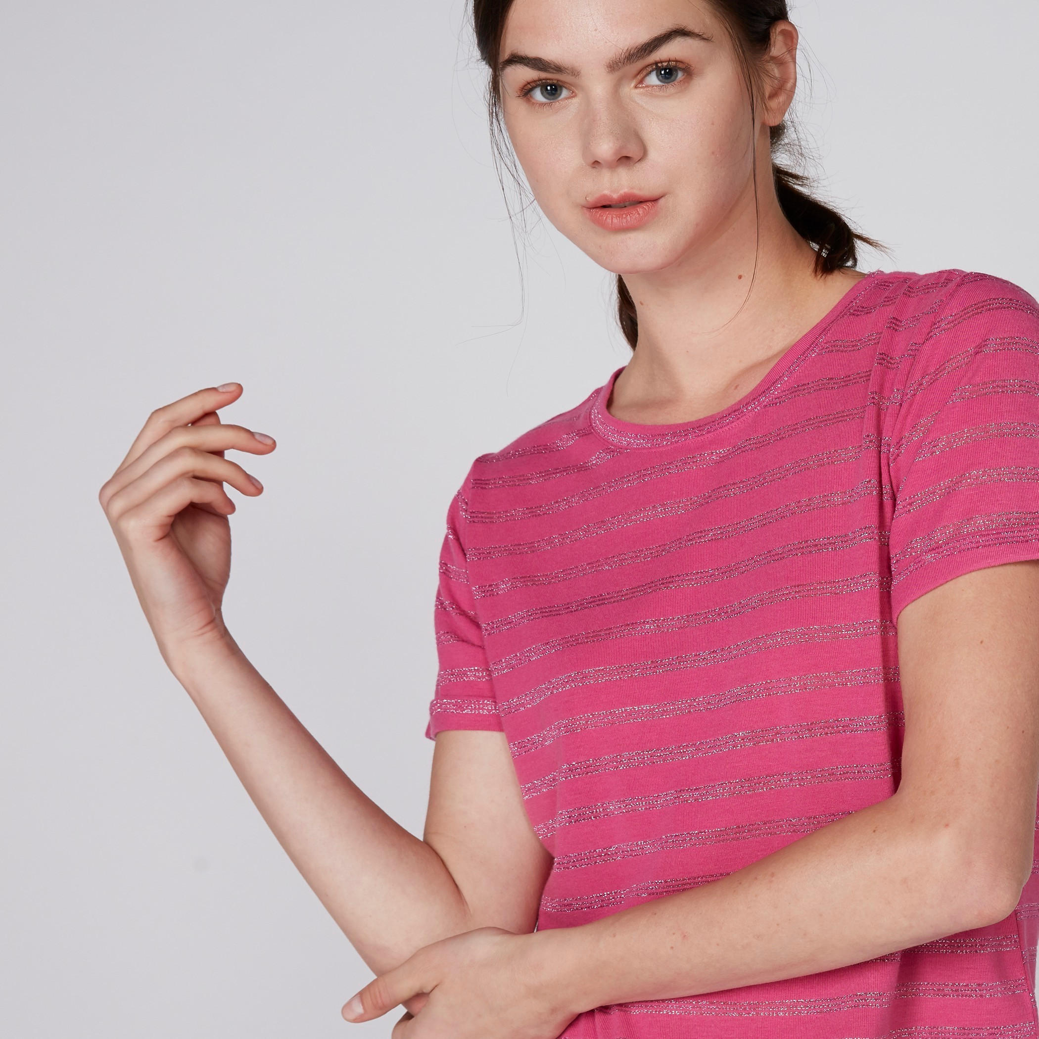 تيشيرت قصير مقلّم بأكمام قصيرة-women-clothing-tshirts-image-1
