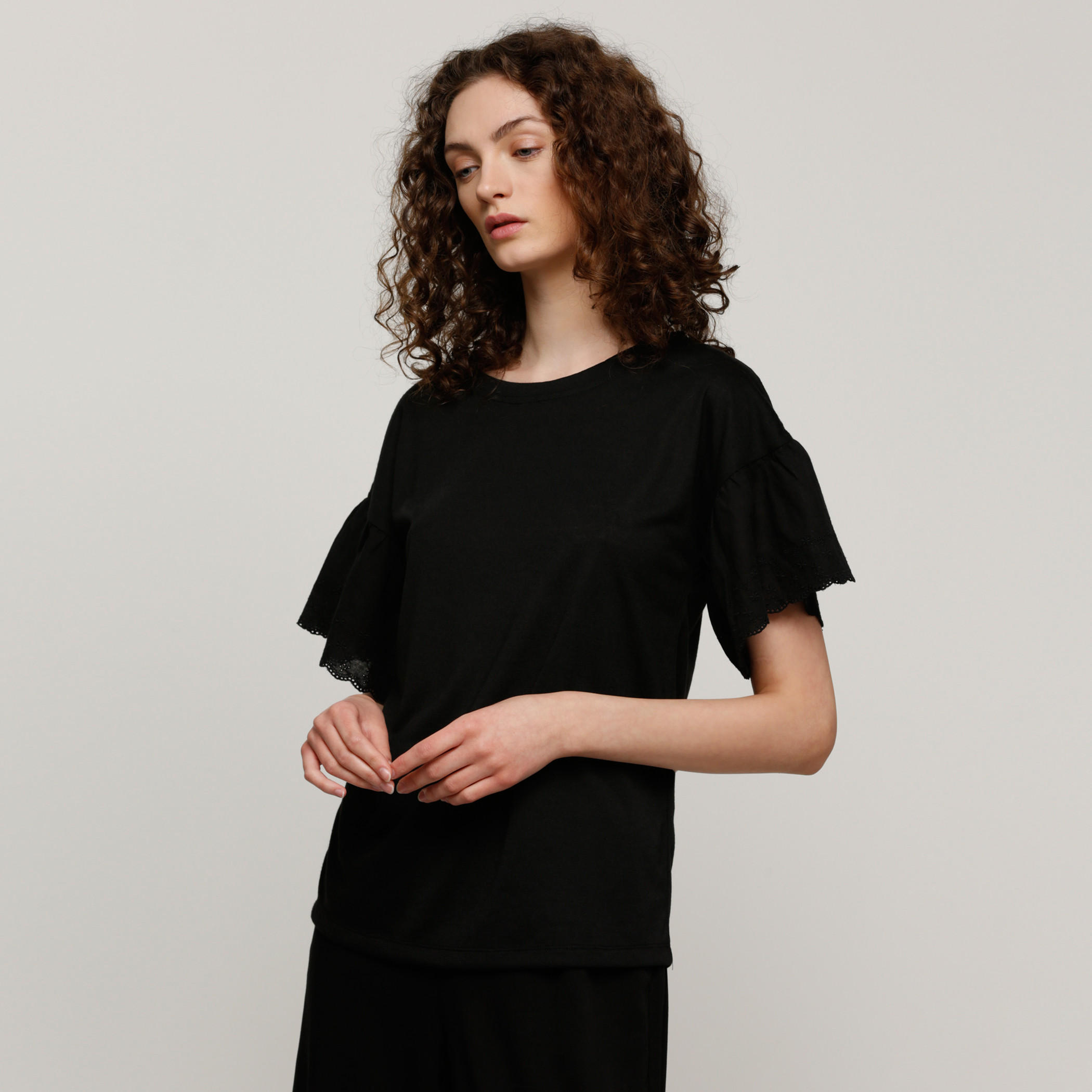 بلوزة بياقة مستديرة وأكمام قصيرة-women-clothing-shirtsandblouses-blouses-image-5