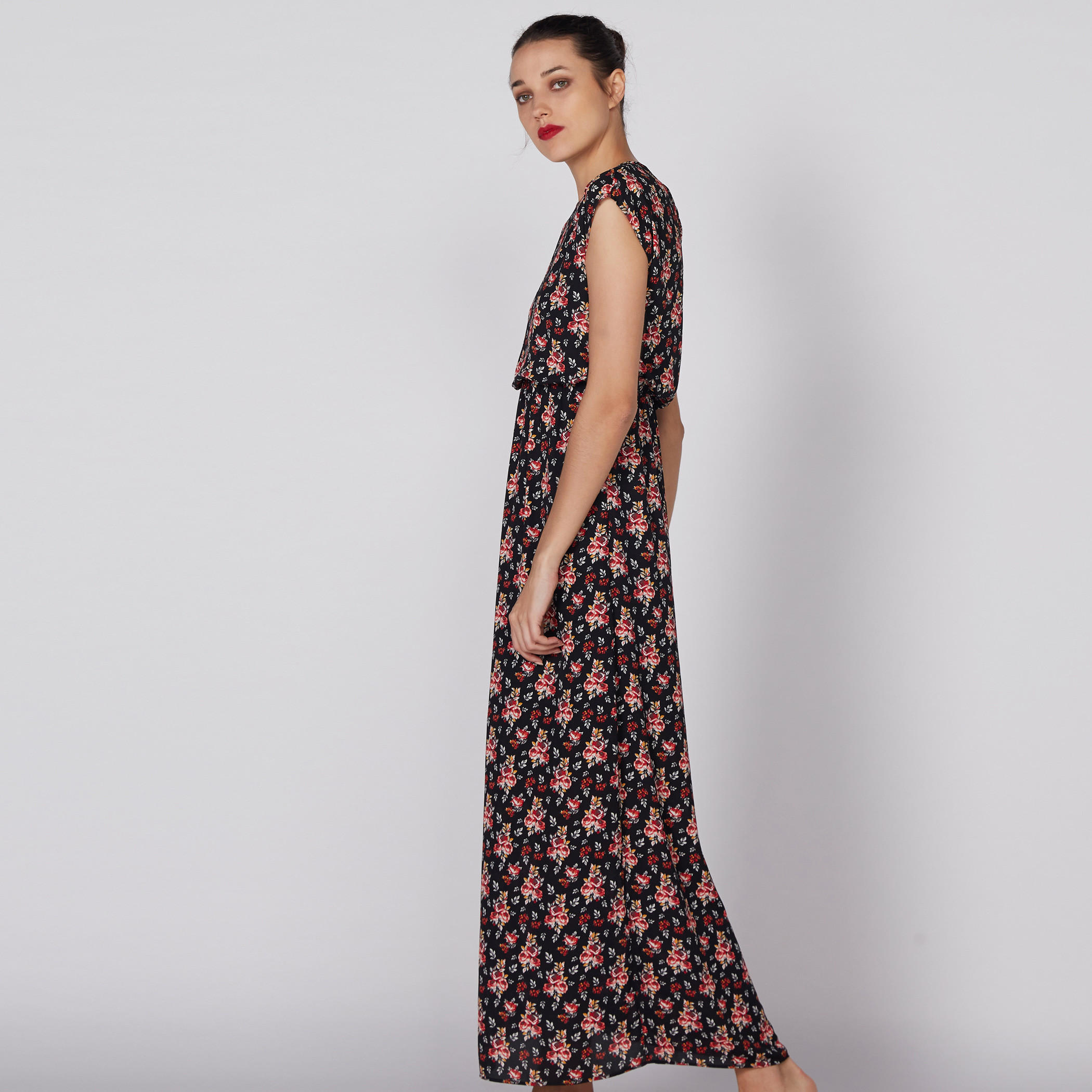 فستان ماكسي بطبعات وأكمام كاب-women-clothing-dresses-image-4