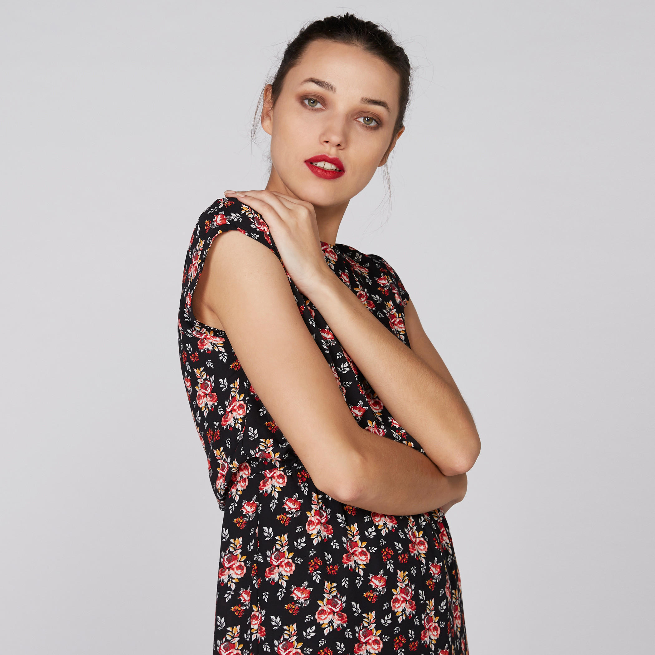فستان ماكسي بطبعات وأكمام كاب-women-clothing-dresses-image-3