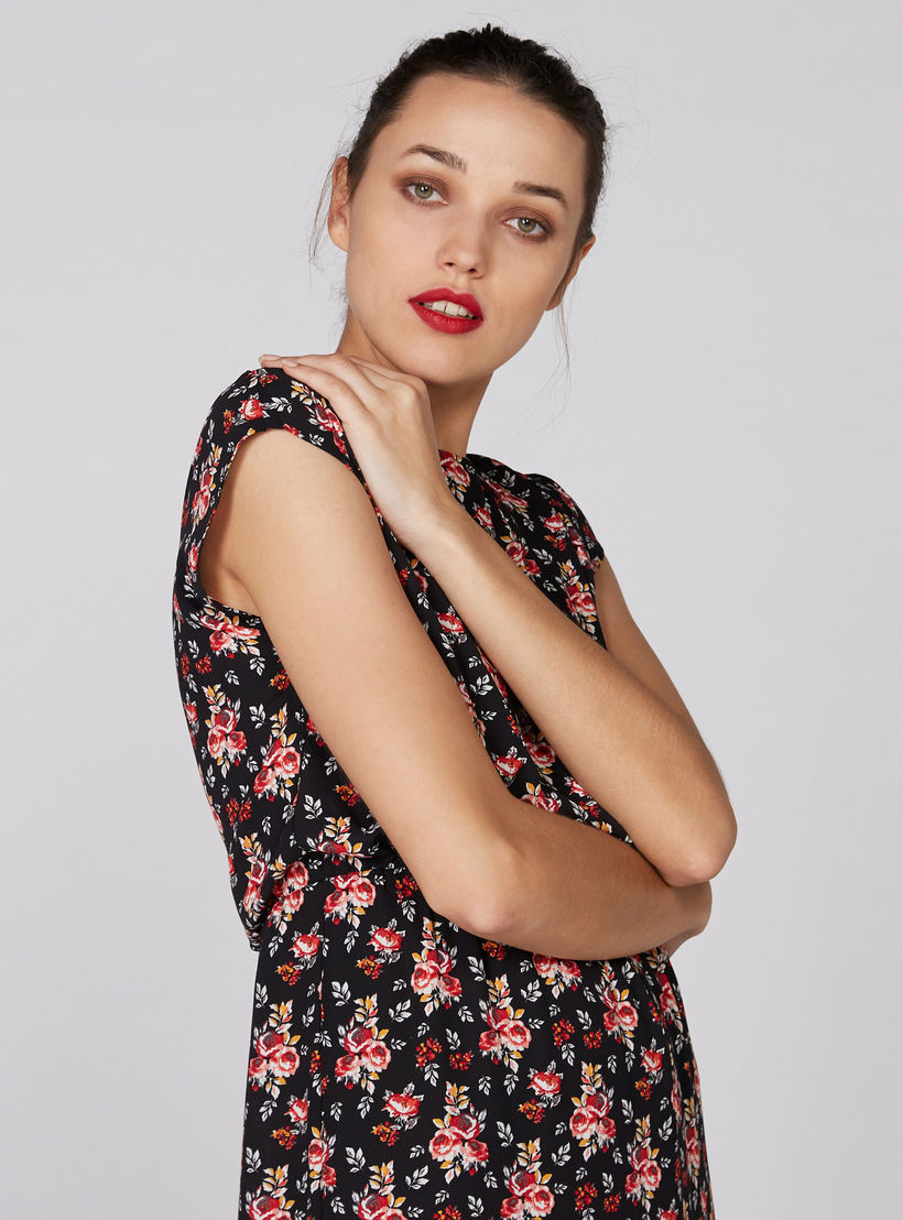 فستان ماكسي بطبعات وأكمام كاب-women-clothing-dresses-image-3