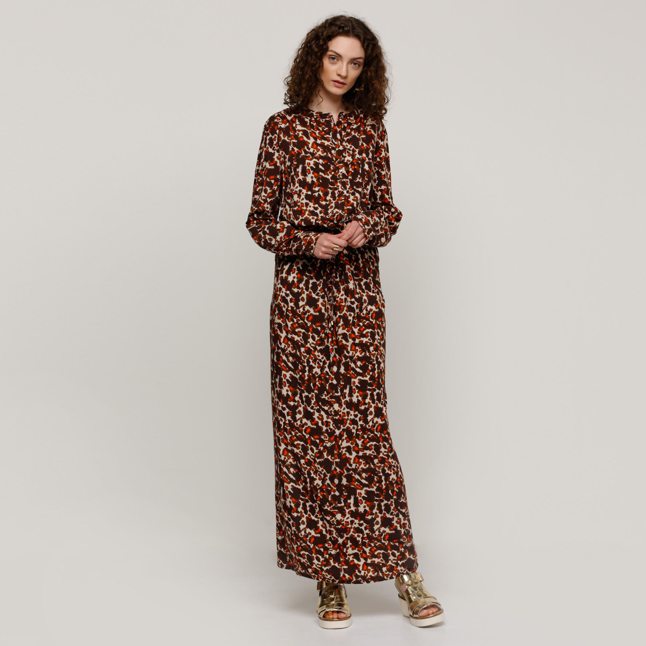 فستان طويل بأكمام طويلة وفتحة جانبية مع طبعات-women-clothing-dresses-image-1