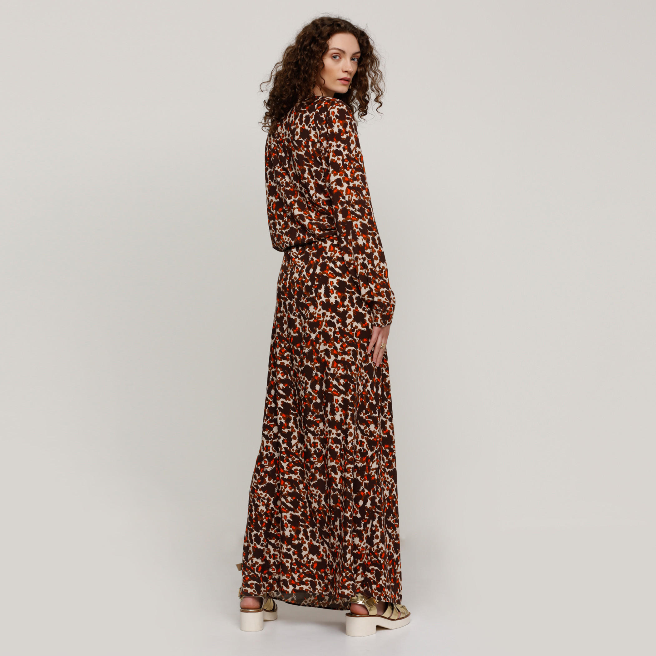 فستان طويل بأكمام طويلة وفتحة جانبية مع طبعات-women-clothing-dresses-image-2