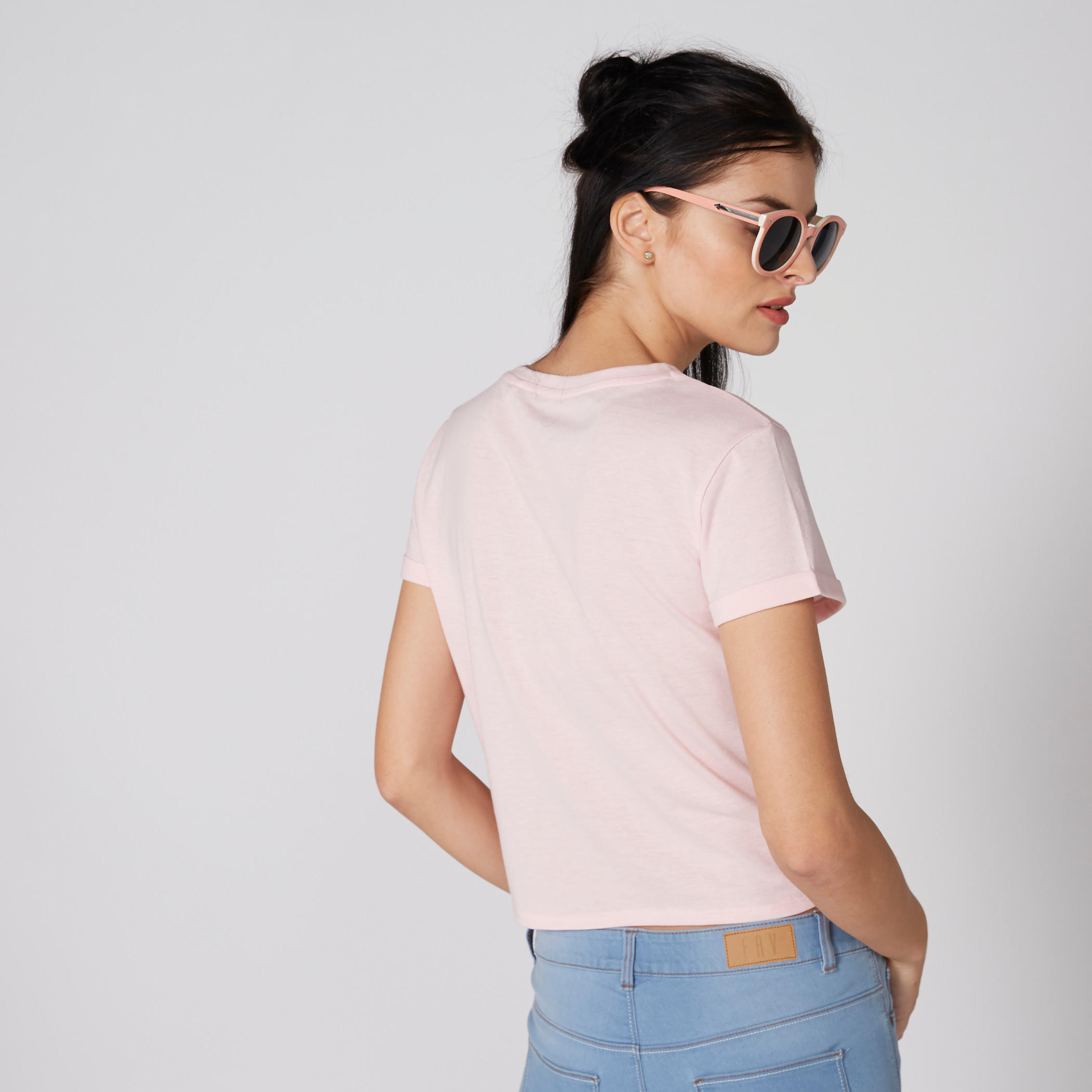 بلوزة قصيرة بياقة V وأربطة وطبعات-women-clothing-tshirts-image-2