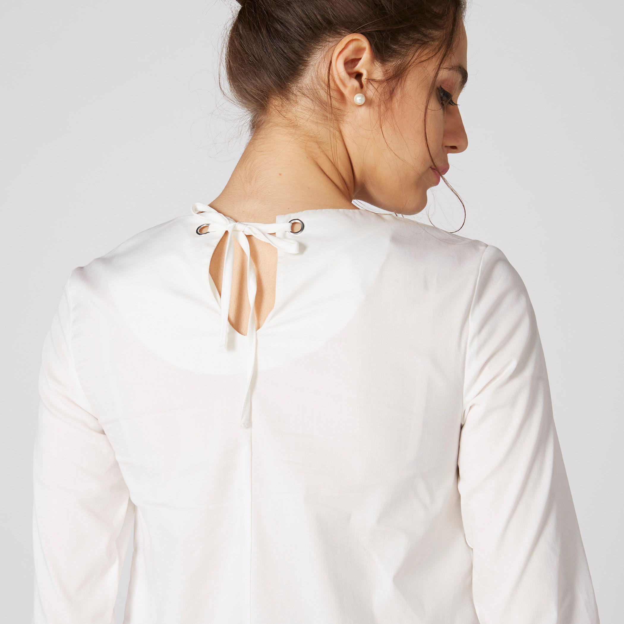بلوزة بياقة مستديرة وأكمام واسعة وأربطة-women-clothing-shirtsandblouses-blouses-image-5