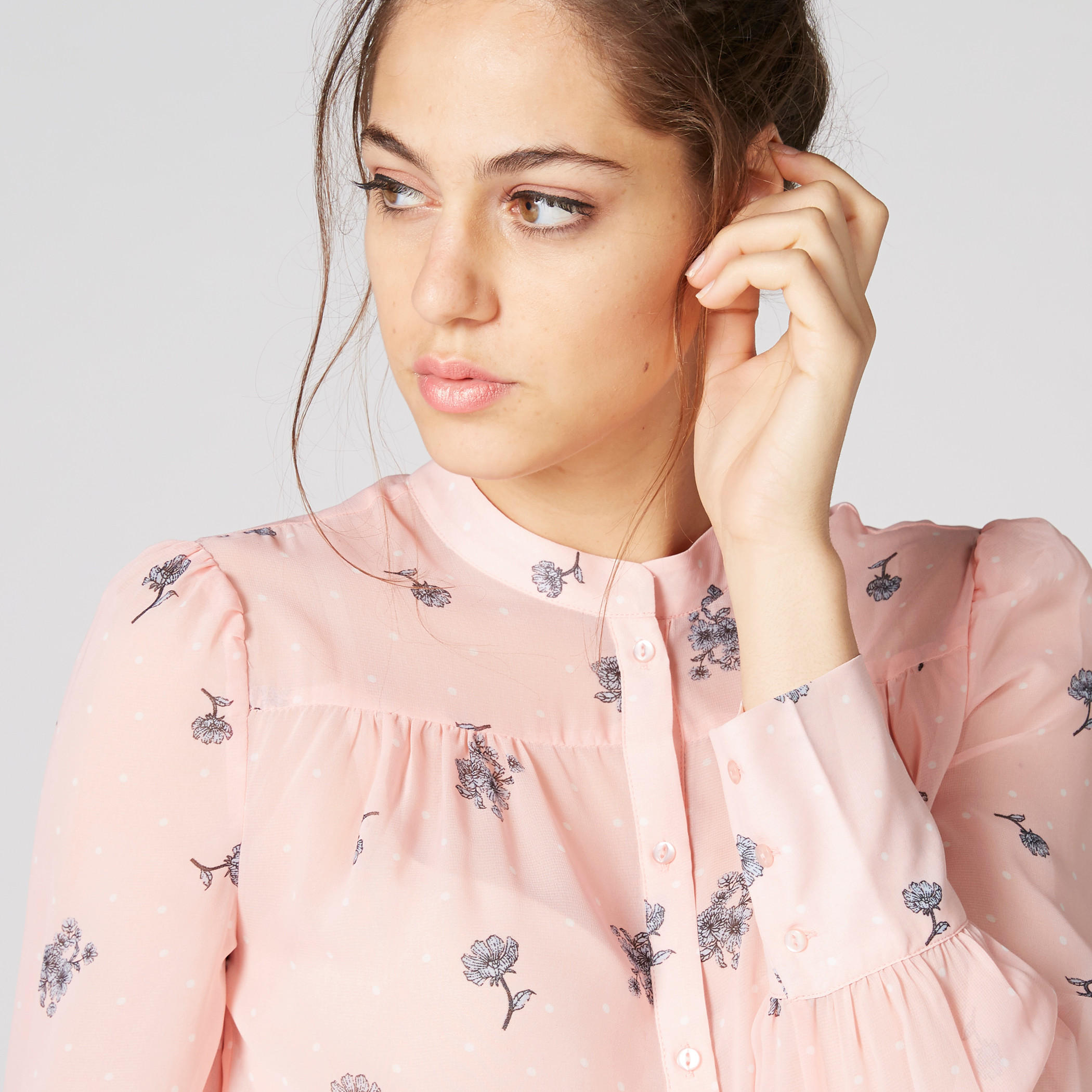 قميص بياقة ماندارين وأكمام طويلة وطبعات-women-clothing-shirtsandblouses-shirts-image-4
