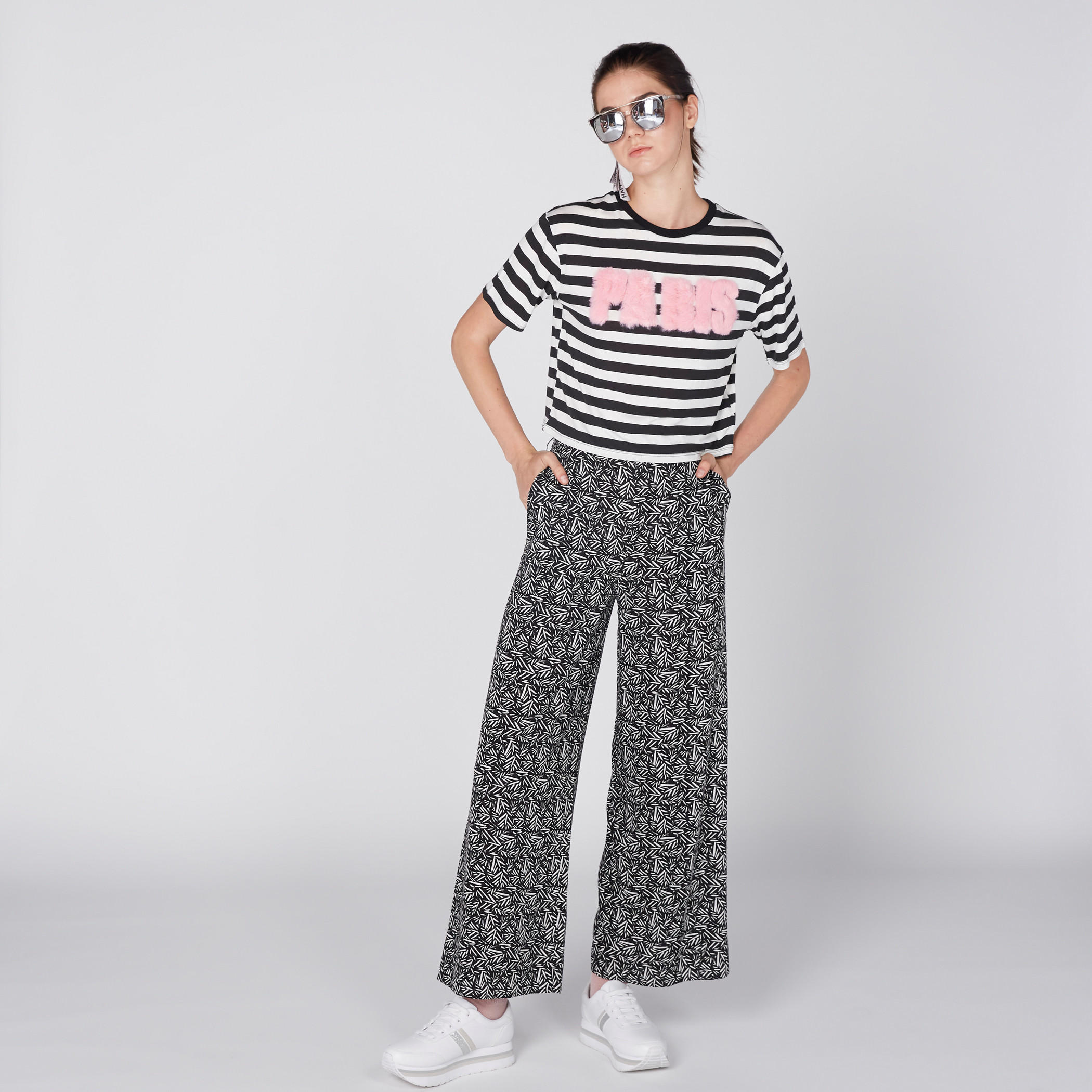 بنطال بالازو طويل بجيوب وطبعات-women-clothing-bottoms-trousers-image-1