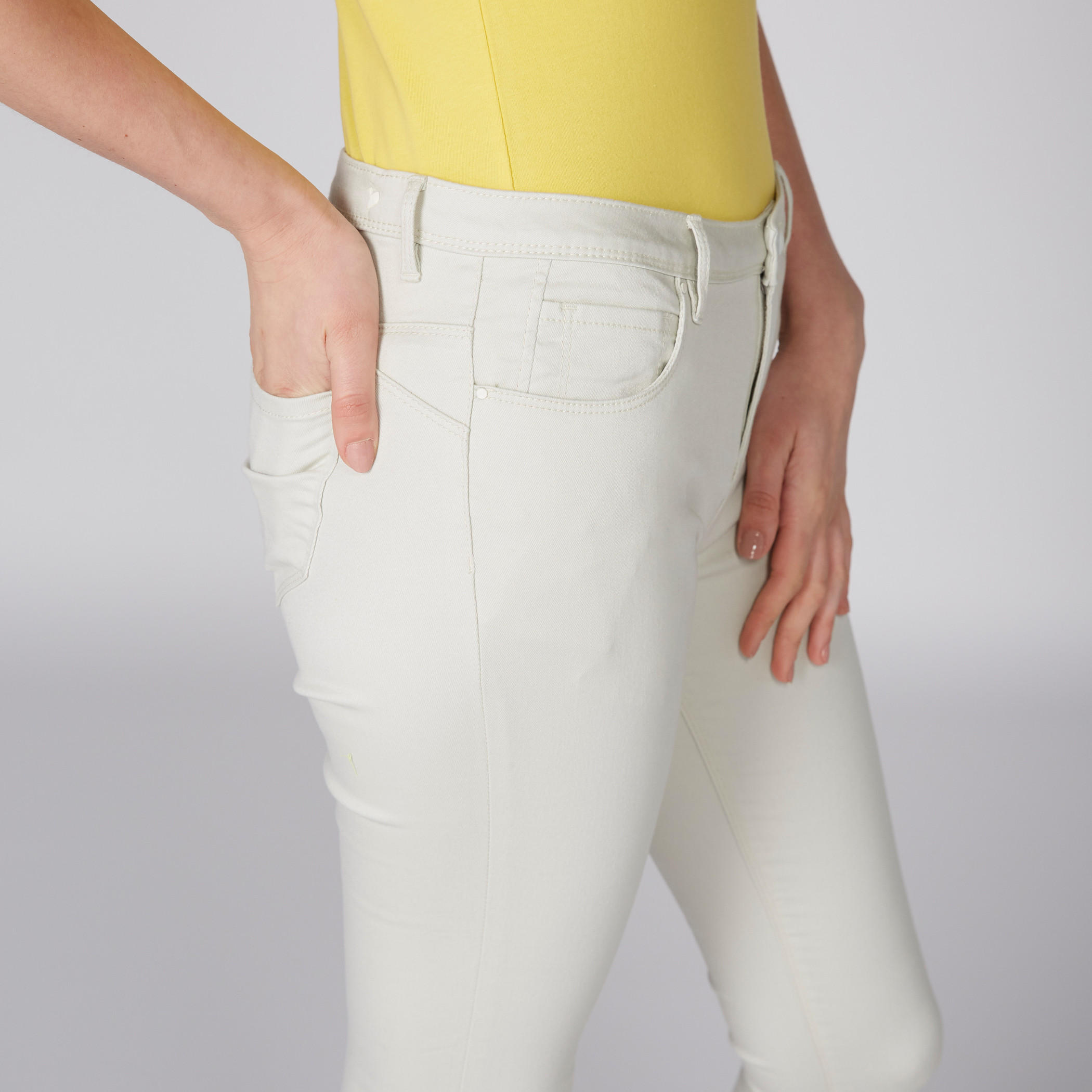 بنطال طويل بزر بقصّة ضيّقة وزر إغلاق وجيوب-women-clothing-bottoms-leggings-image-3