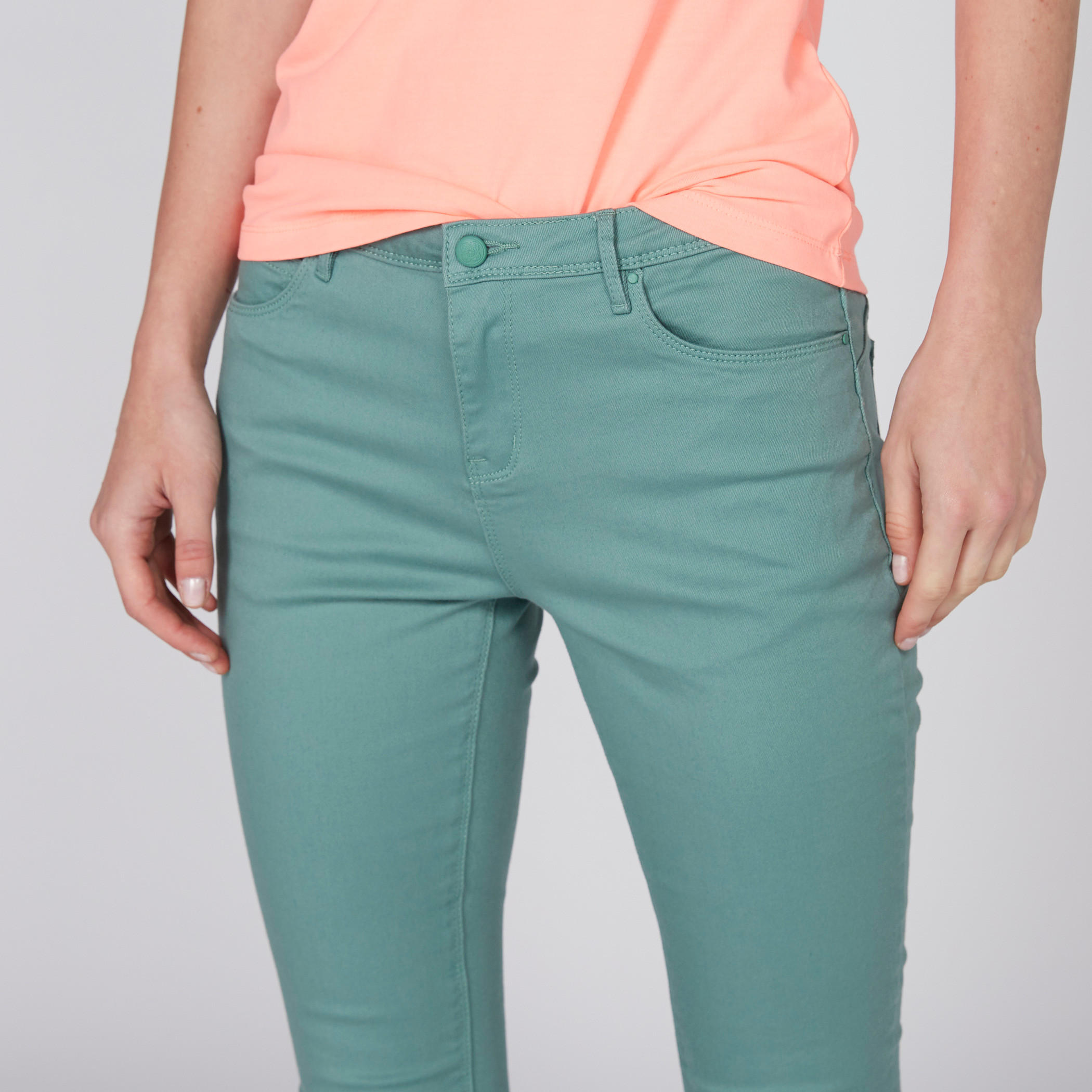 بنطال طويل بزر إغلاق وجيوب-women-clothing-bottoms-trousers-image-3