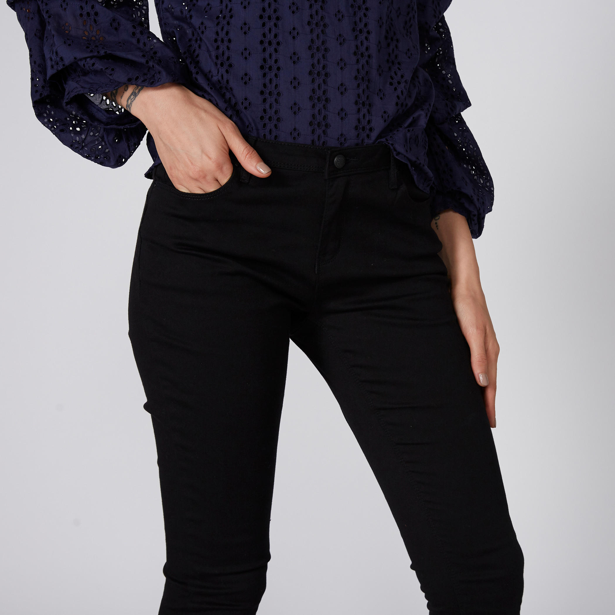 بنطال طويل بجيوب-women-clothing-bottoms-trousers-image-3