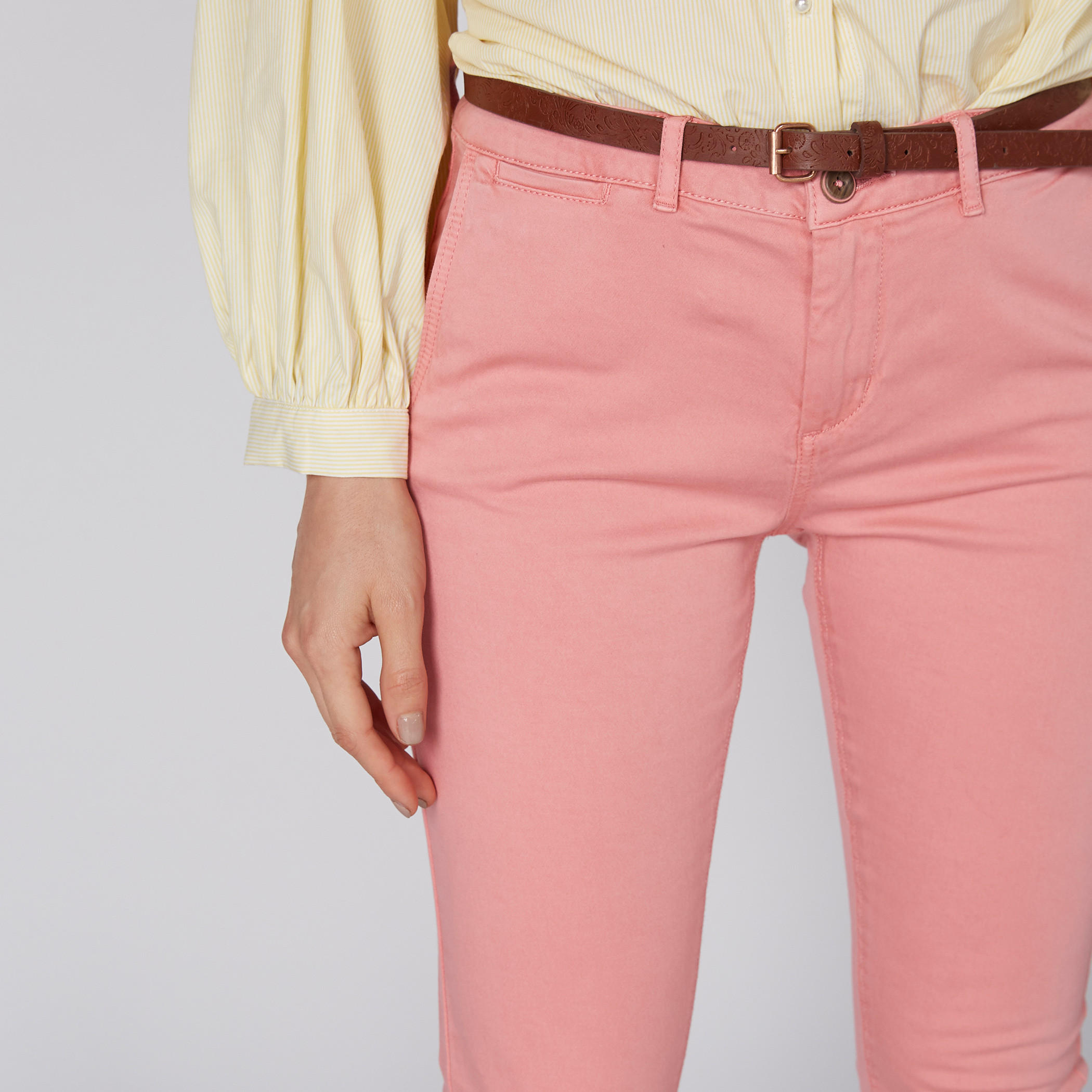 بنطال شينو طويل بزر إغلاق وجيوب-women-clothing-bottoms-trousers-image-2
