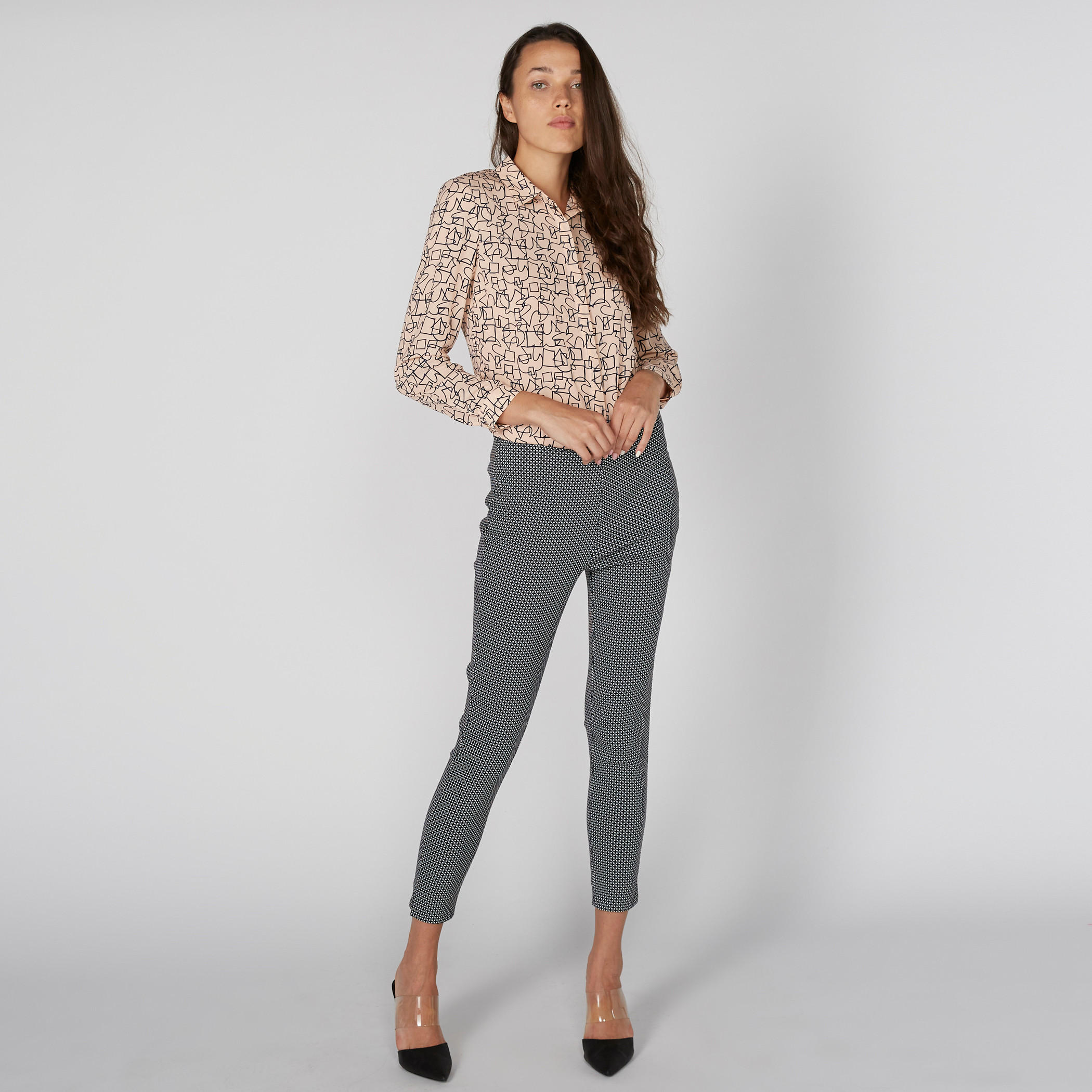 بنطال قصير بطبعات-women-clothing-bottoms-trousers-image-4