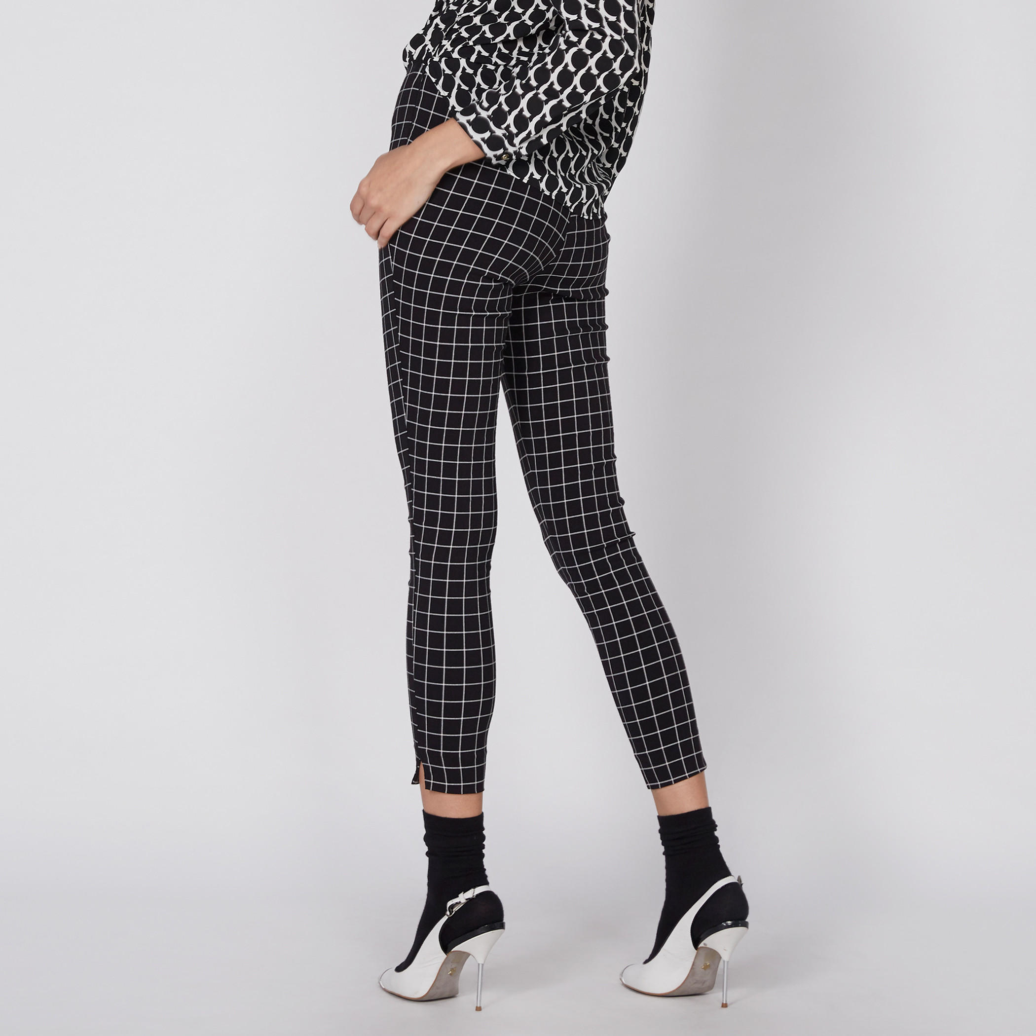 Chequered Full Length Pants with Zip Closure-women-clothing-bottoms-trousers-image-4