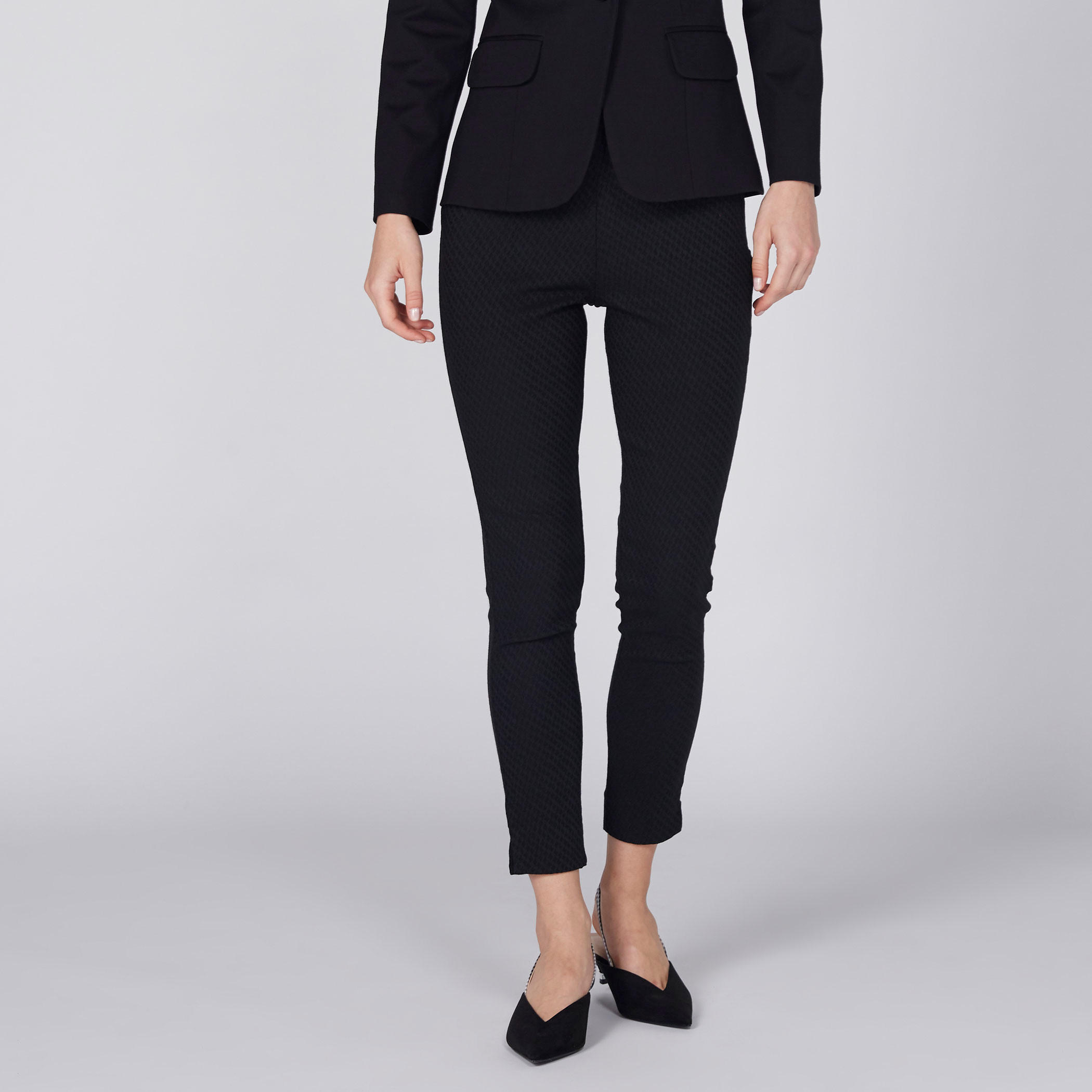 بنطال بارز الملمس بقصّة ضيّقة وخصر متوسط الارتفاع-women-clothing-bottoms-leggings-image-2