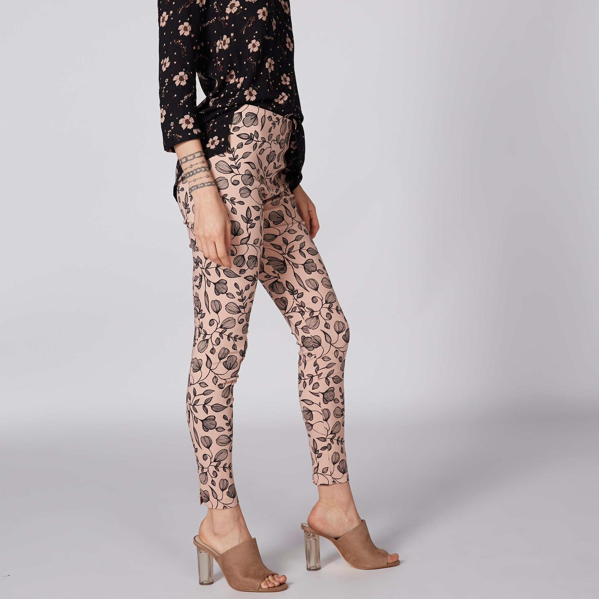 بنطال طويل بطبعات-women-clothing-bottoms-trousers-image-2