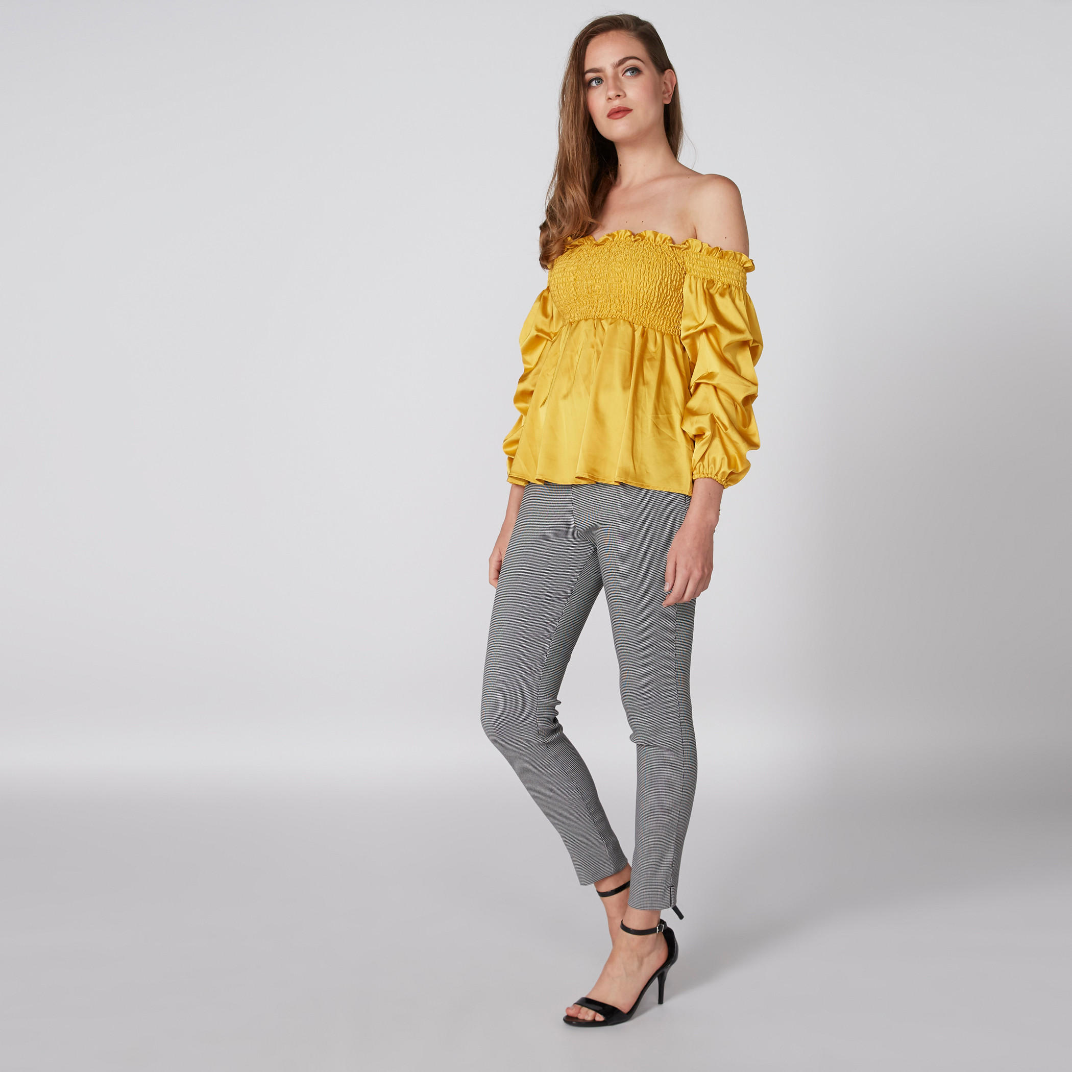 بنطال كاروهات طويل بقصّة ضيّقة وخصر مطاطي-women-clothing-bottoms-leggings-image-4
