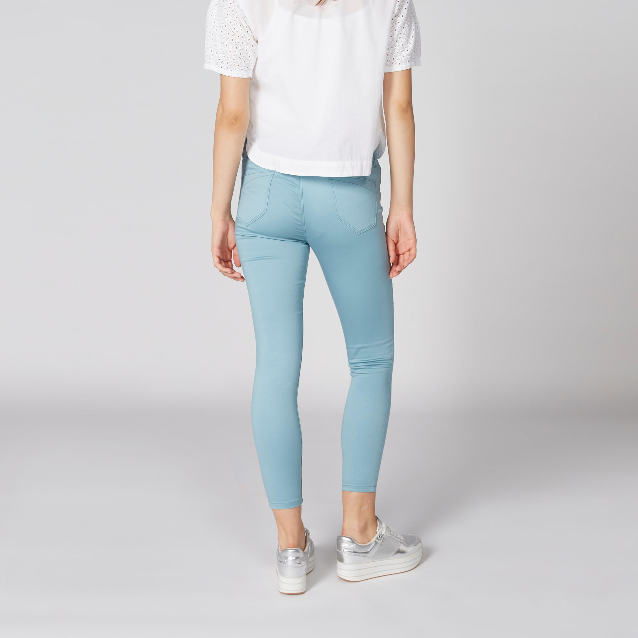 بنطال طويل بقصّة ضيّقة وخصر مطّاطي وجيوب-women-clothing-bottoms-leggings-image-2