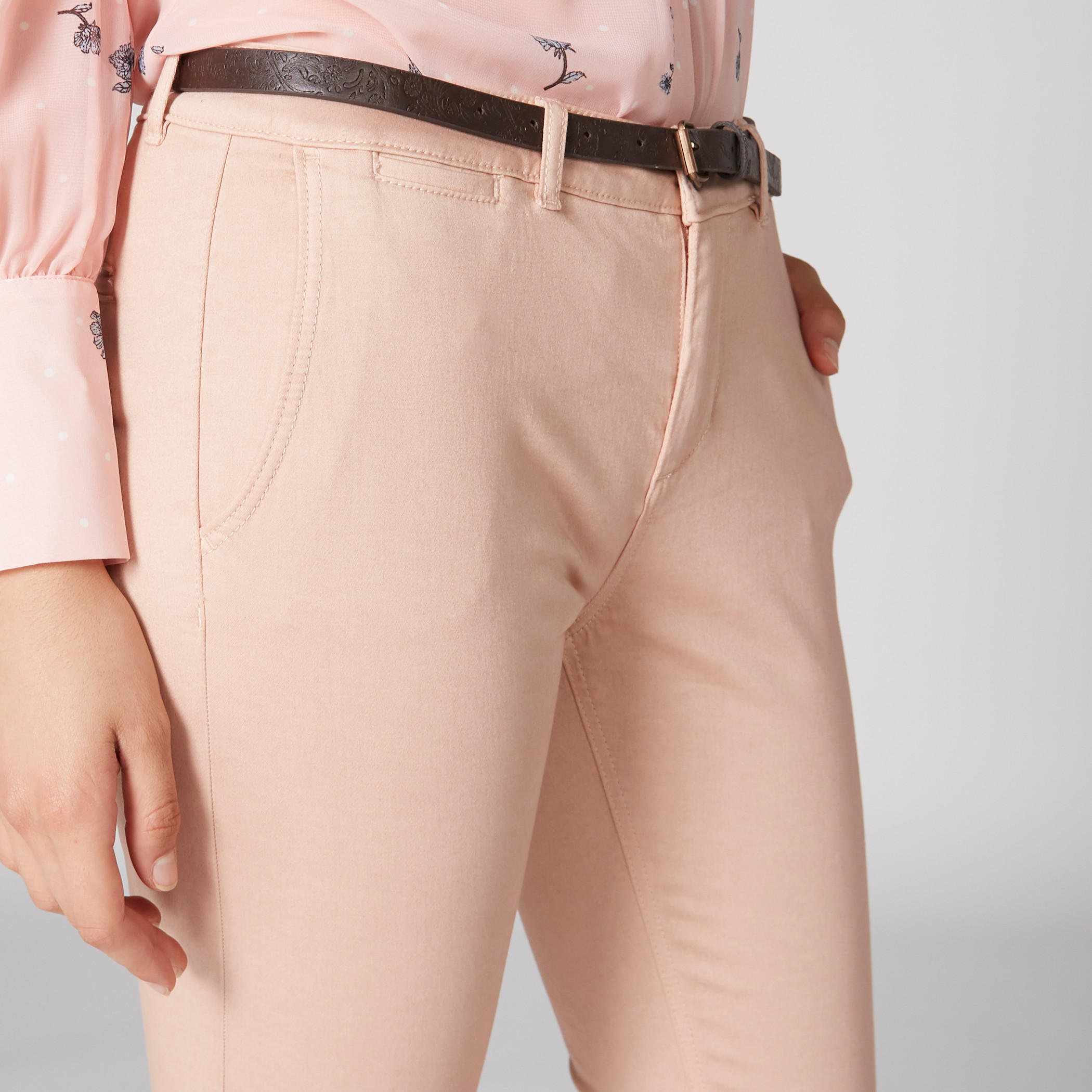 بنطال شينو طويل بجيوب وحزام-women-clothing-bottoms-trousers-image-4
