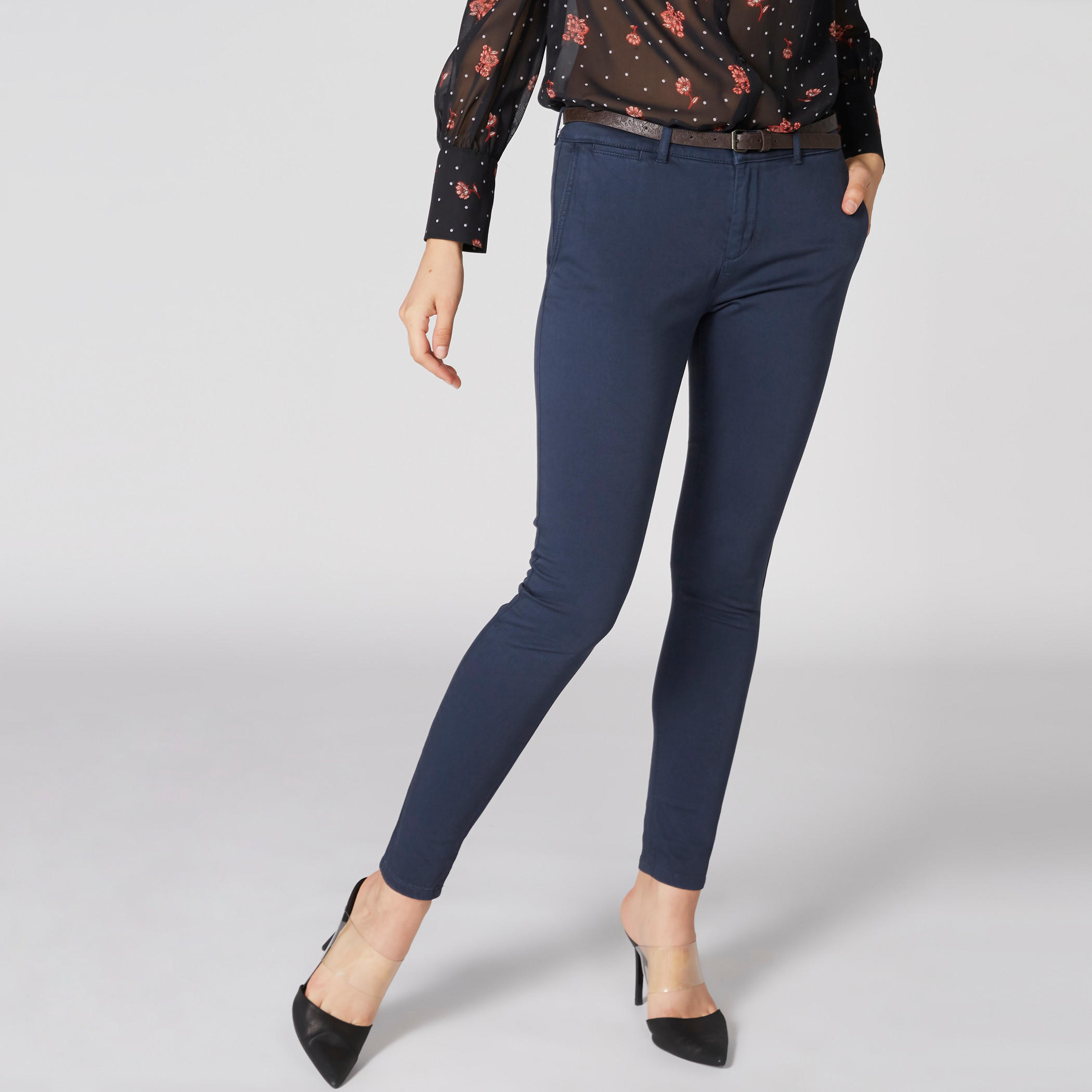 بنطال شينو طويل بجيوب وحزام-women-clothing-bottoms-trousers-image-3