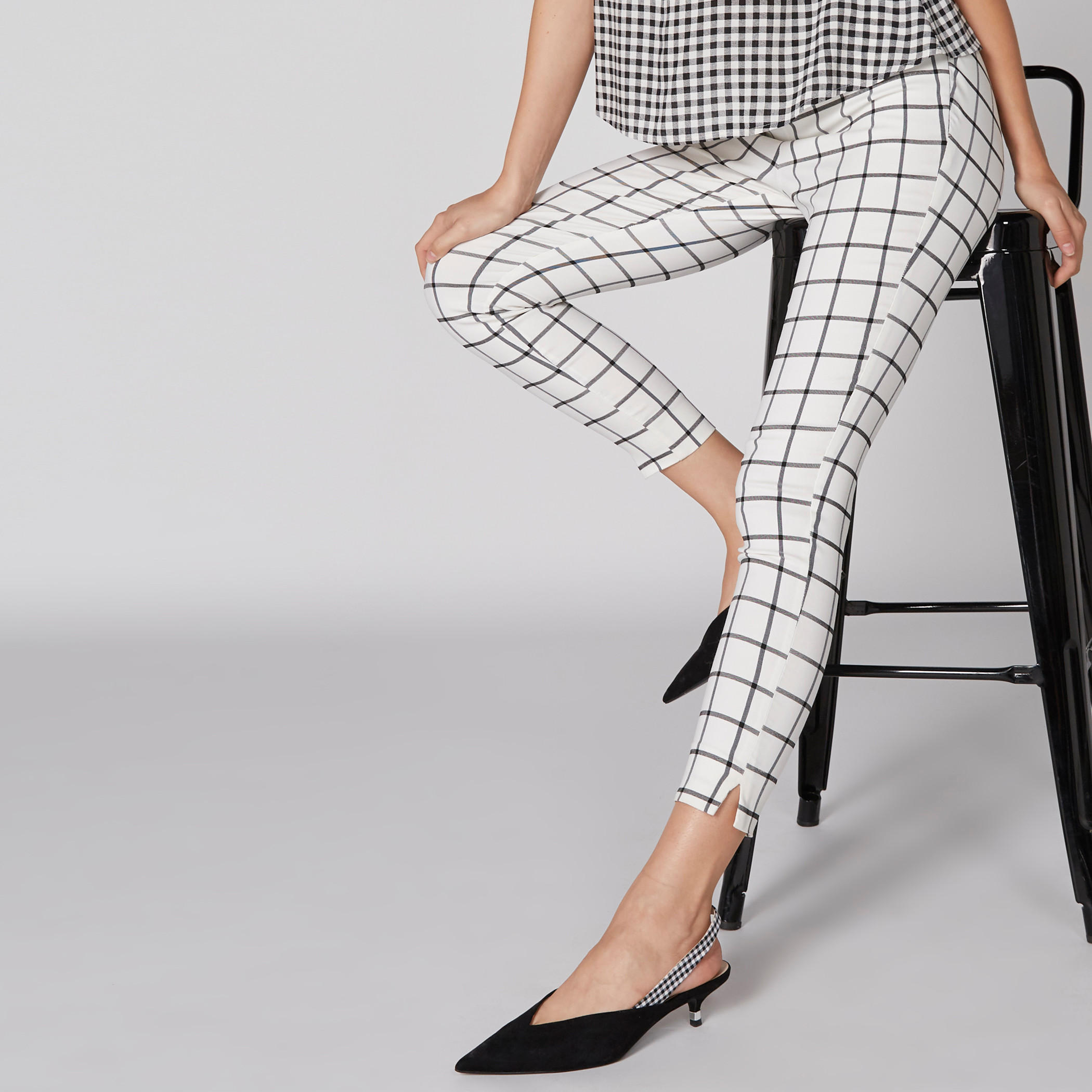 سروال طويل كاروهات بفتحة جانبية-women-clothing-bottoms-trousers-image-3