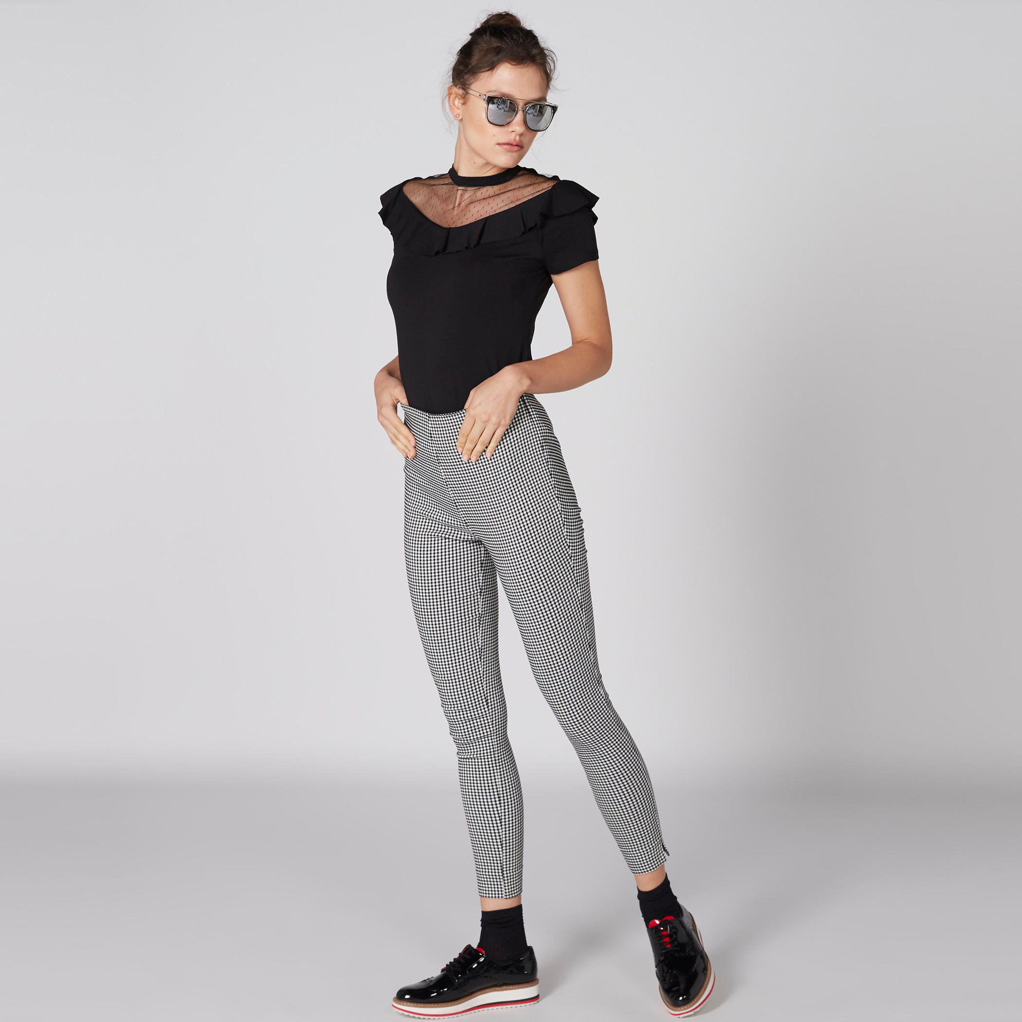 بنطال طويل كاروهات بقصّة ضيّقة وسحاب إغلاق وفتحة-women-clothing-bottoms-leggings-image-1