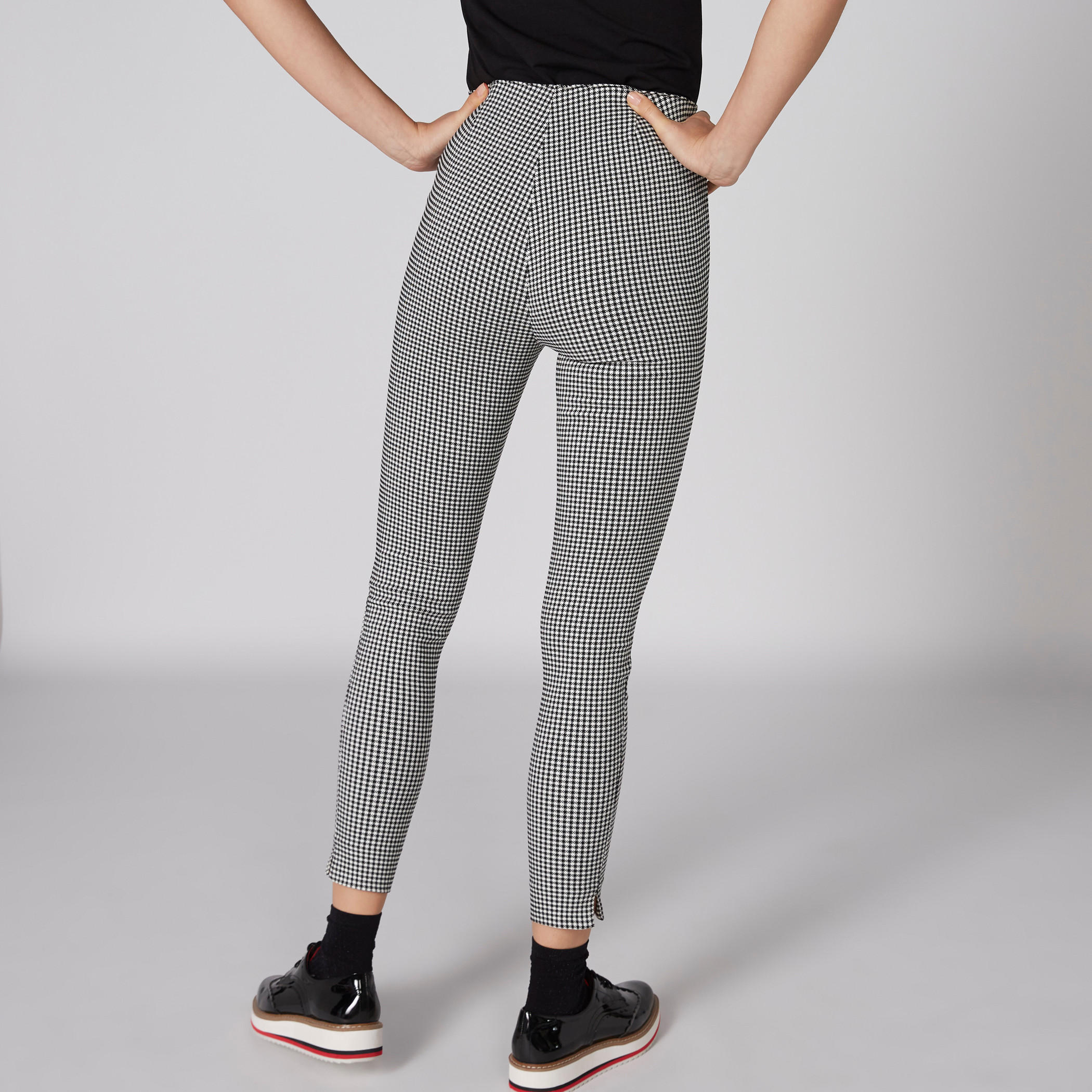 بنطال طويل كاروهات بقصّة ضيّقة وسحاب إغلاق وفتحة-women-clothing-bottoms-leggings-image-2
