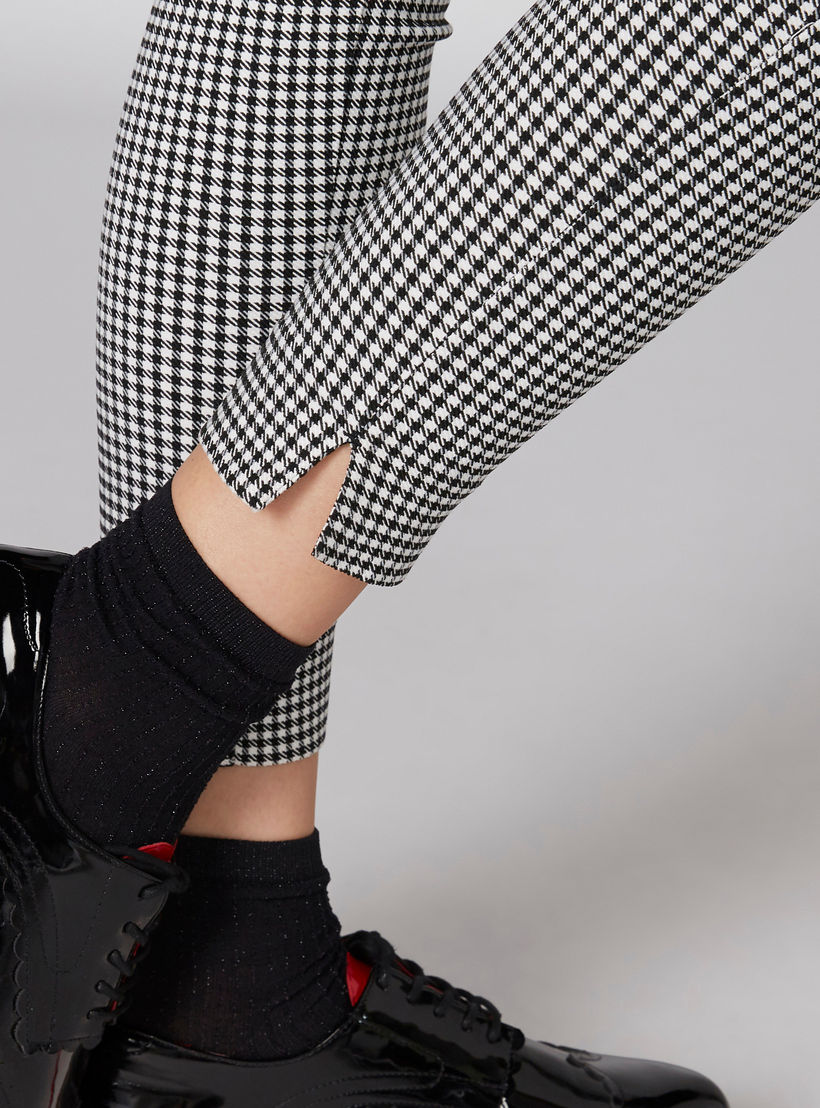 بنطال طويل كاروهات بقصّة ضيّقة وسحاب إغلاق وفتحة-women-clothing-bottoms-leggings-image-4