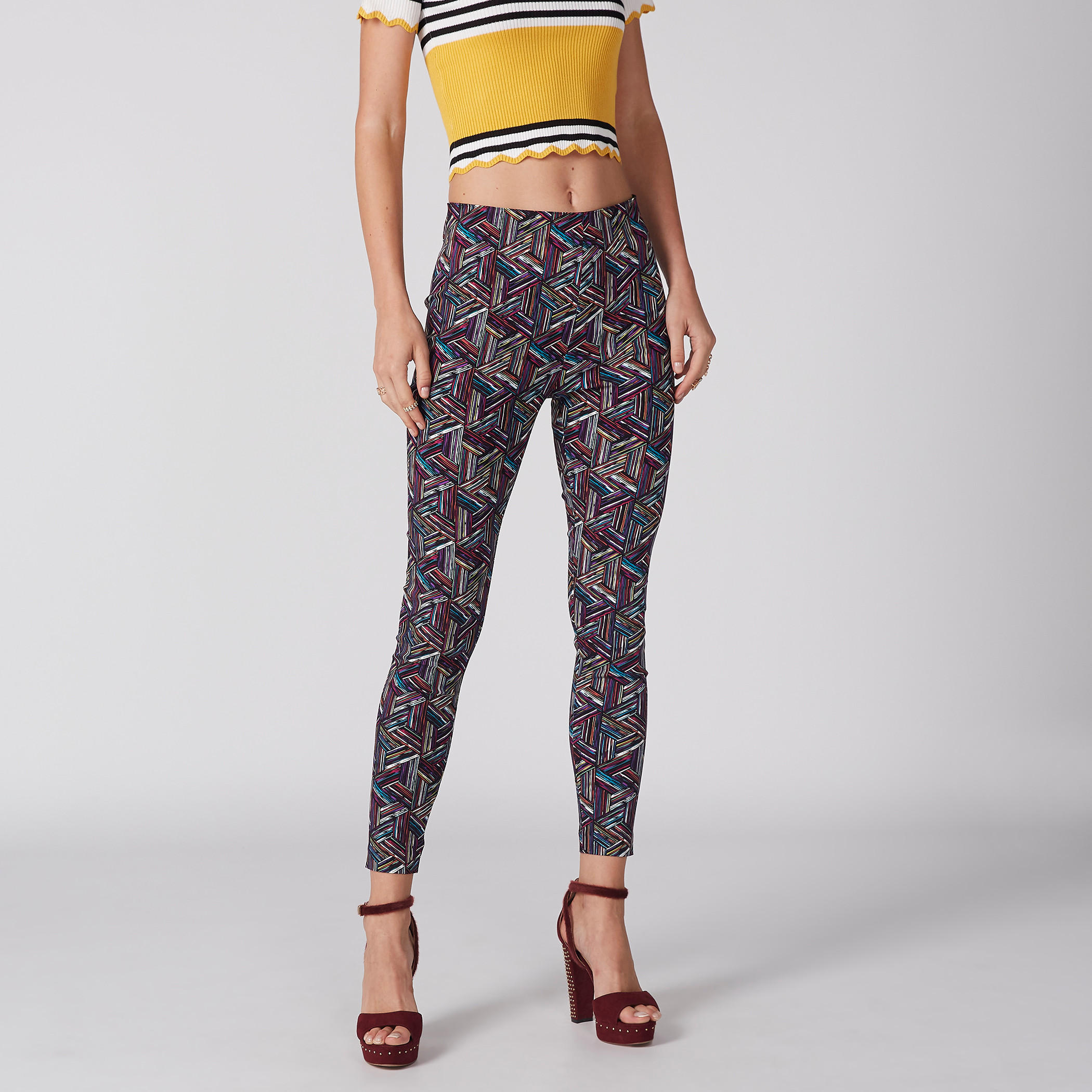 ليقنز بطبعات وخصر مطاطي-women-clothing-bottoms-leggings-image-2