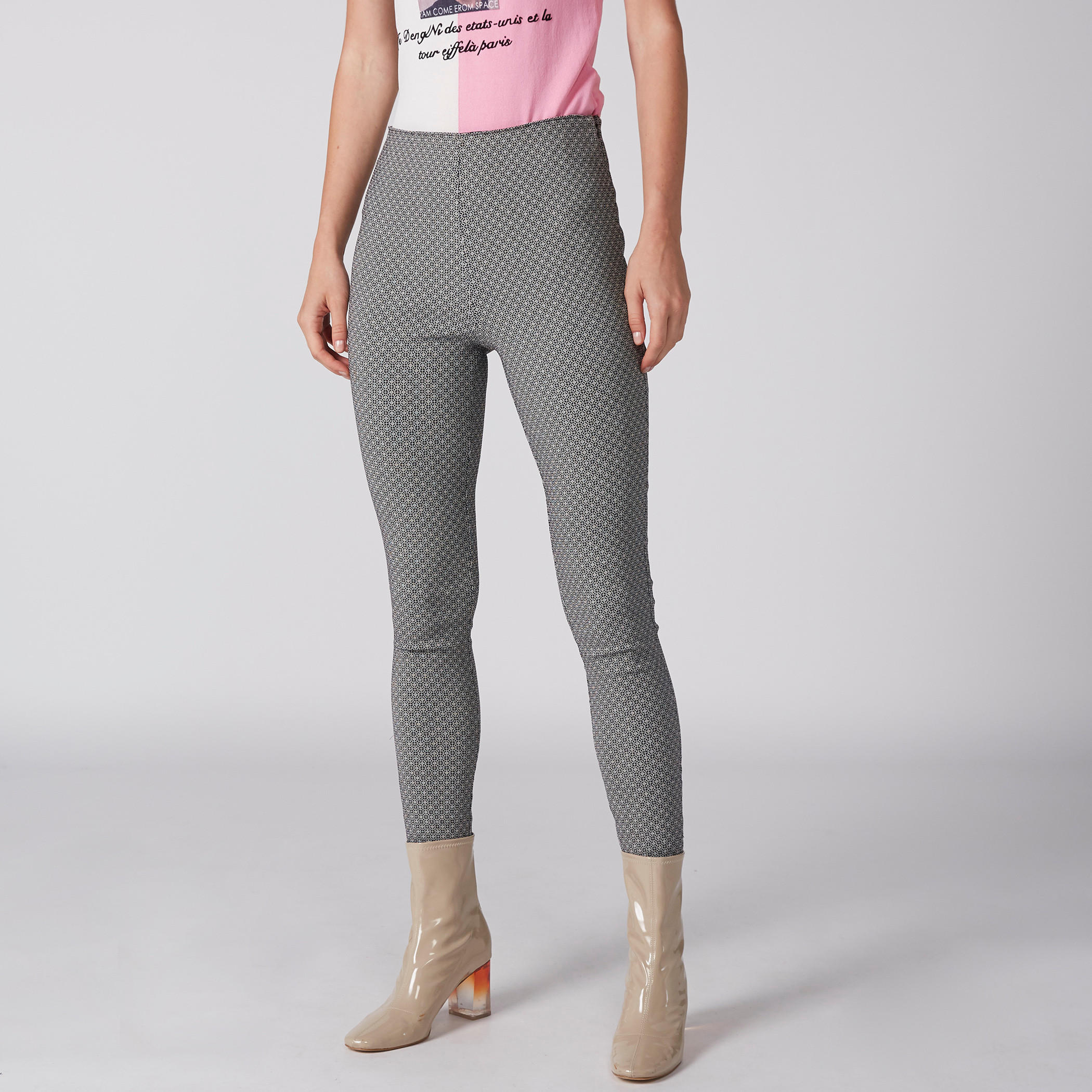 بنطال بطبعات وخصر مطّاطي-women-clothing-bottoms-trousers-image-2